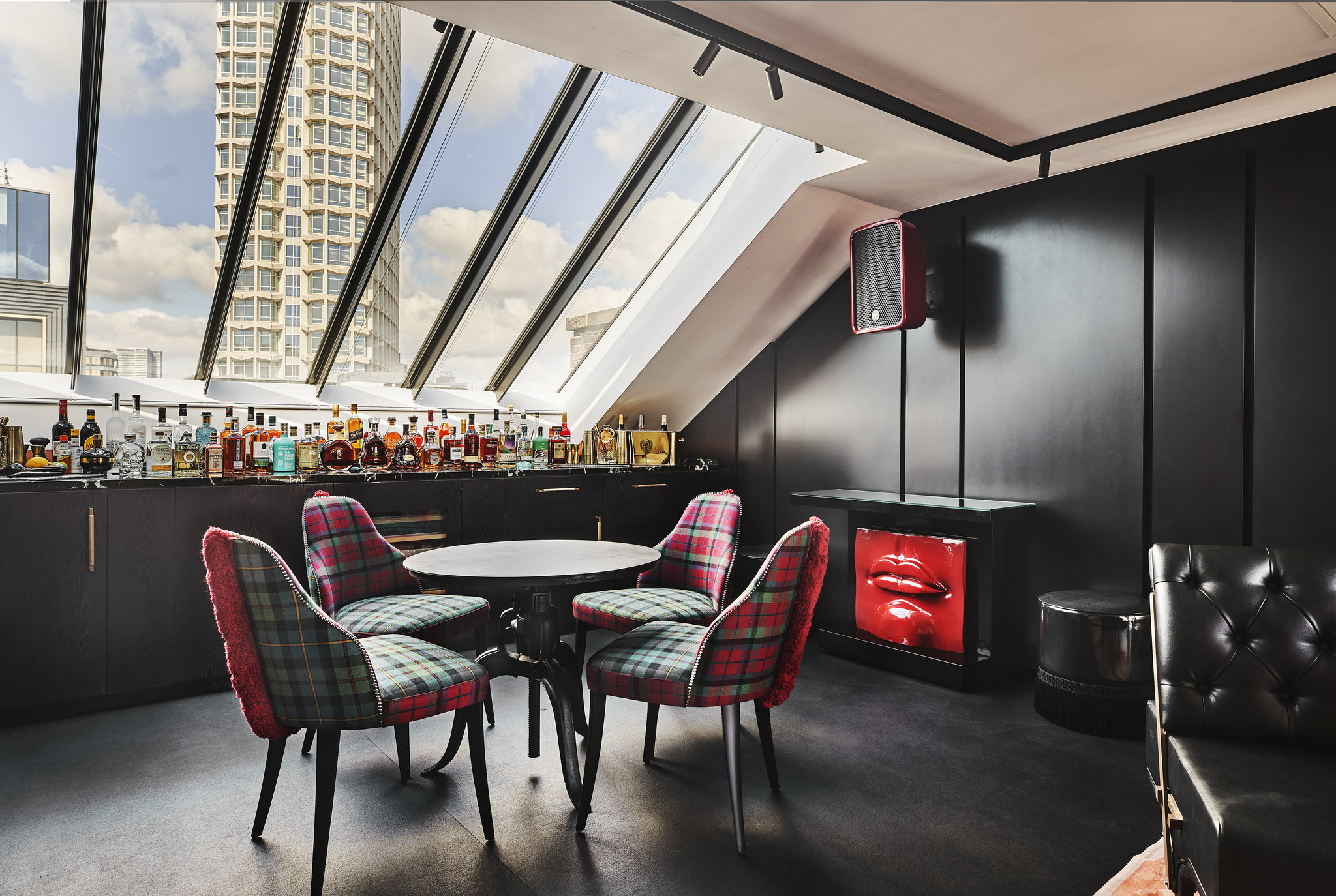 TWO_BED_LOFTHOUSE_DINING_S