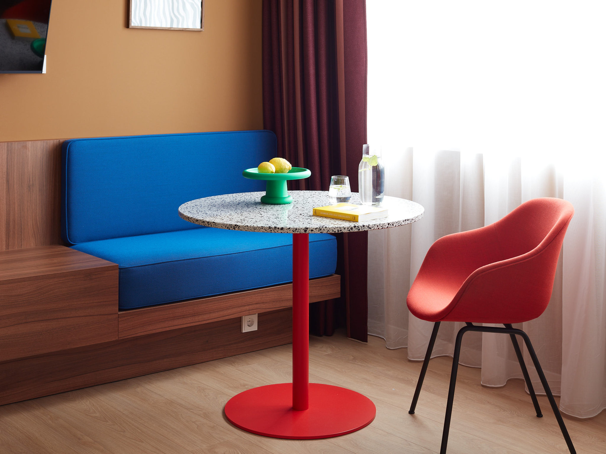 Large_Studio_with_Kitchenette_-_Twin_Beds2_S