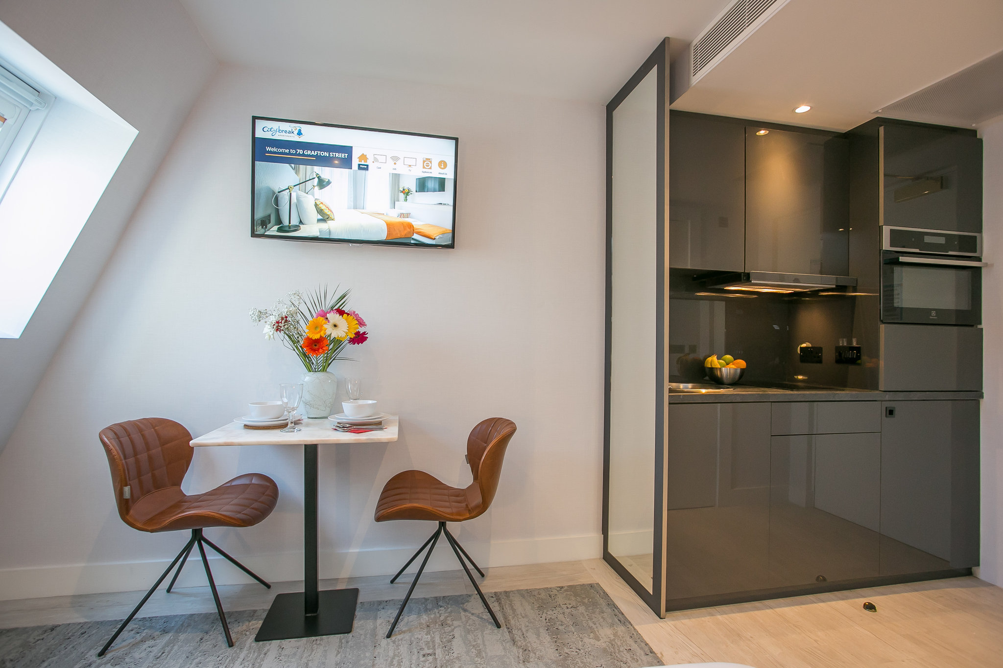 Loft_Studios_Sitting_Area2_S