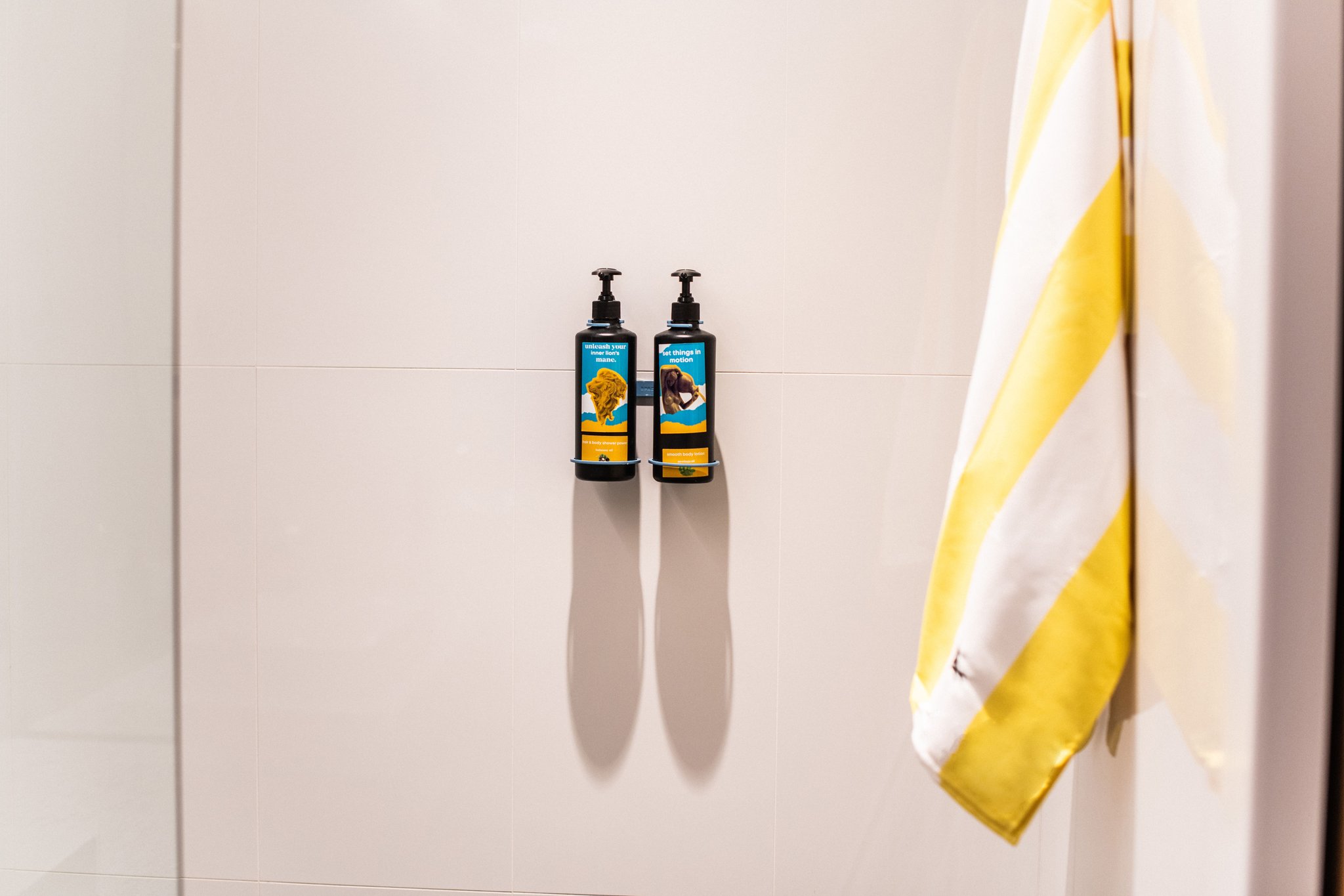 hFvhJ6VV3kyduSwDEl5Iqg_Bathroom_-_All_room_types_S