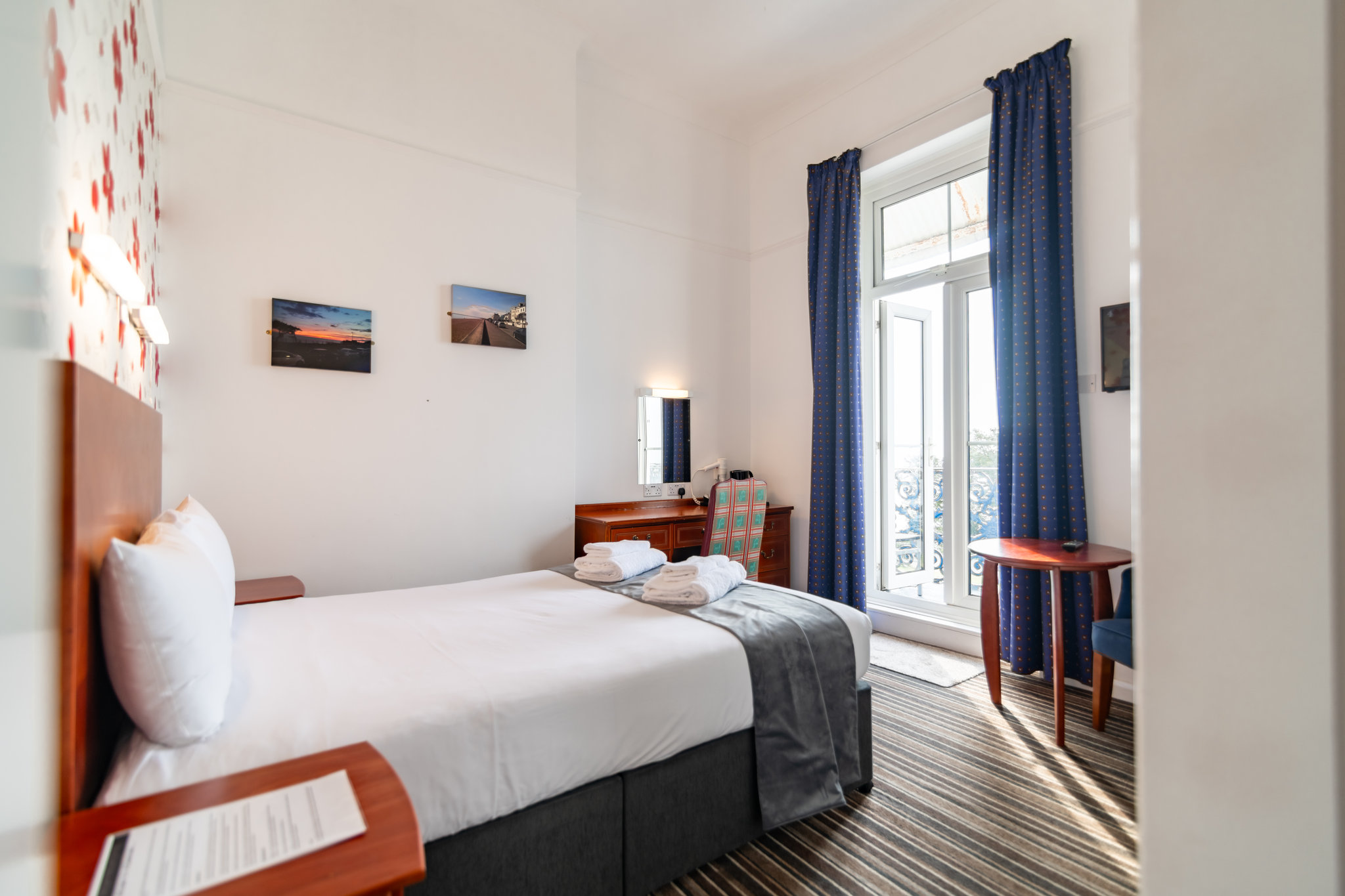 Double_Room_with_Balcony-08_S