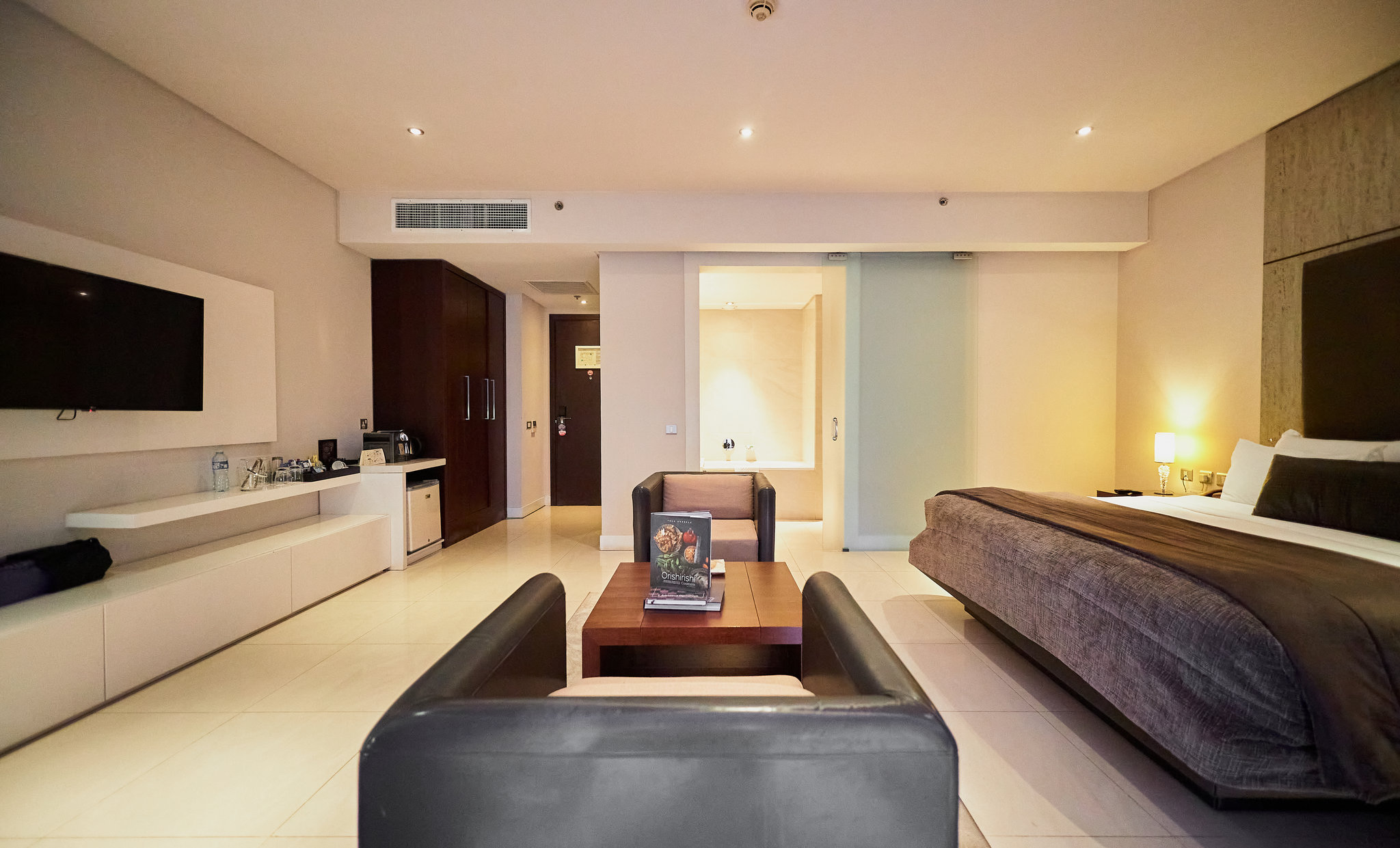 Executive_King_Room-06_S