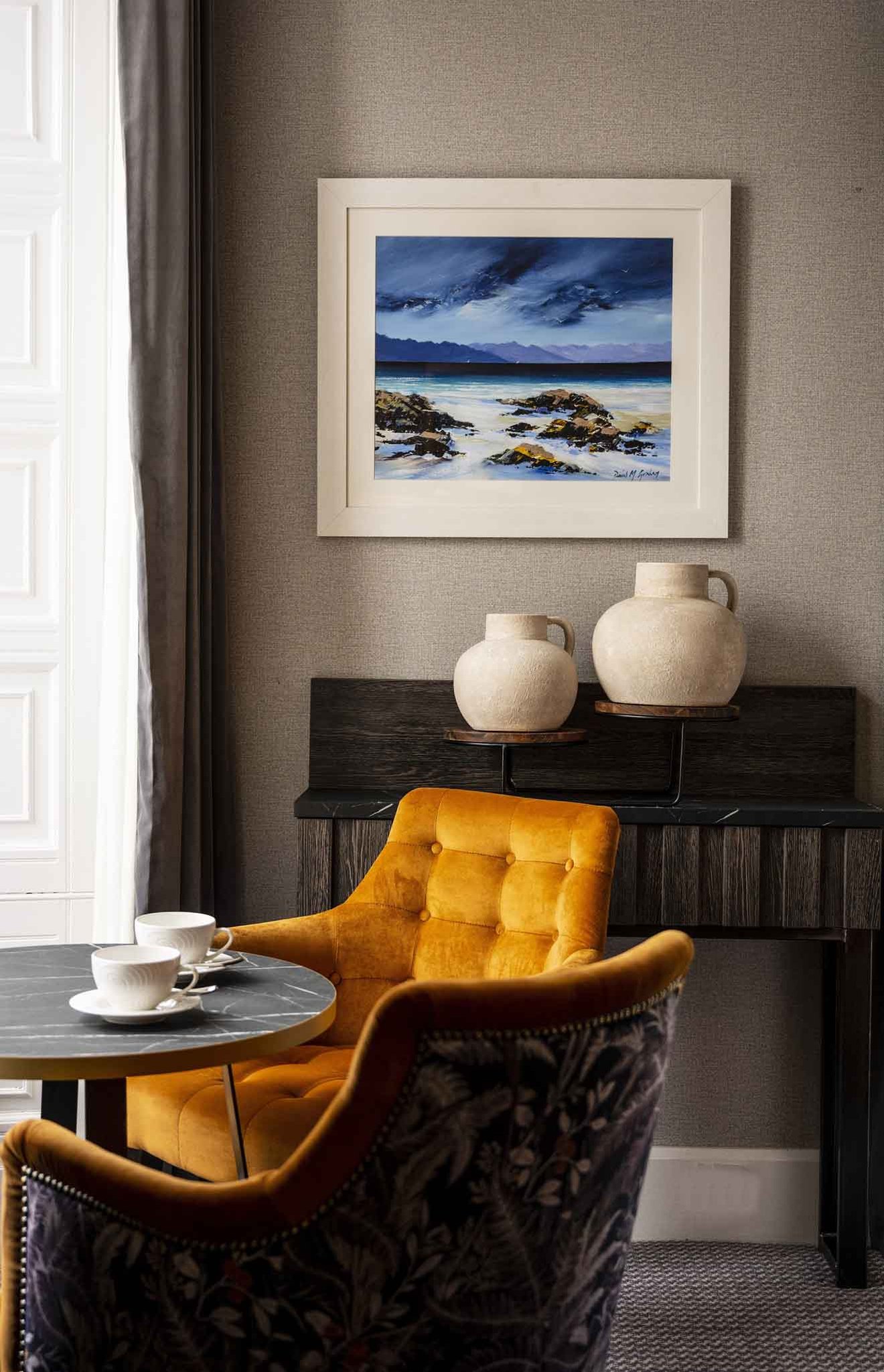 Deluxe_Seating_area_S