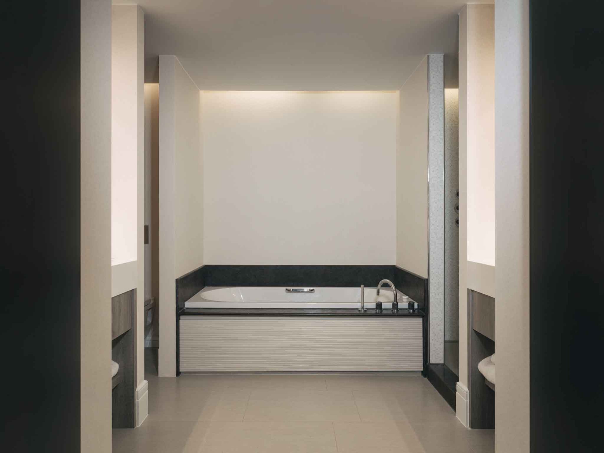 V7BIJdlWkCfZLgdLpS9Dg_Junior_Suite-01_S