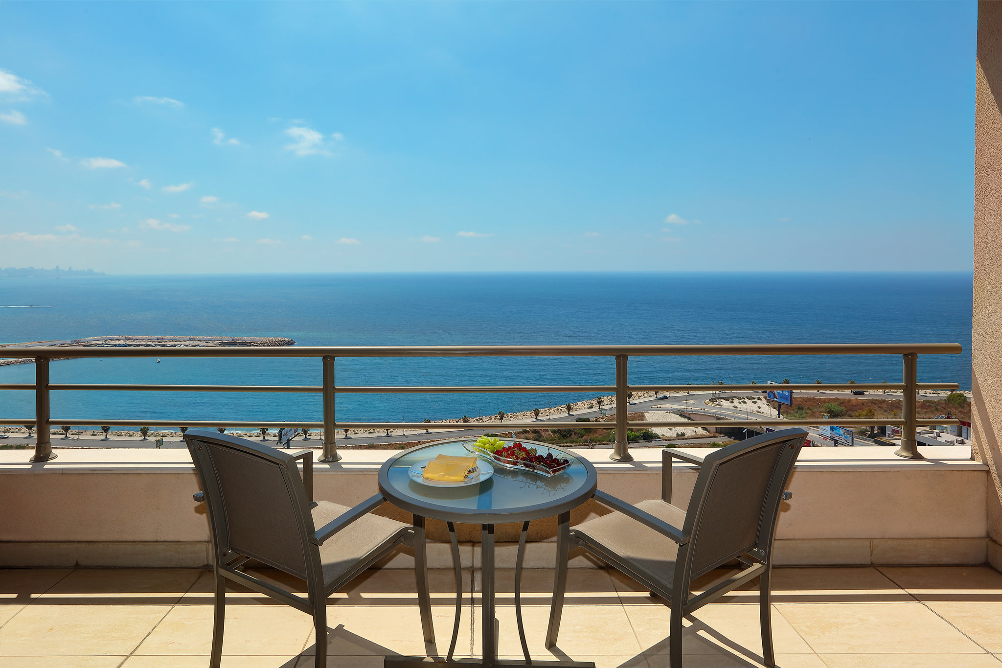 Royal_Club_Room-A1K1-view_S