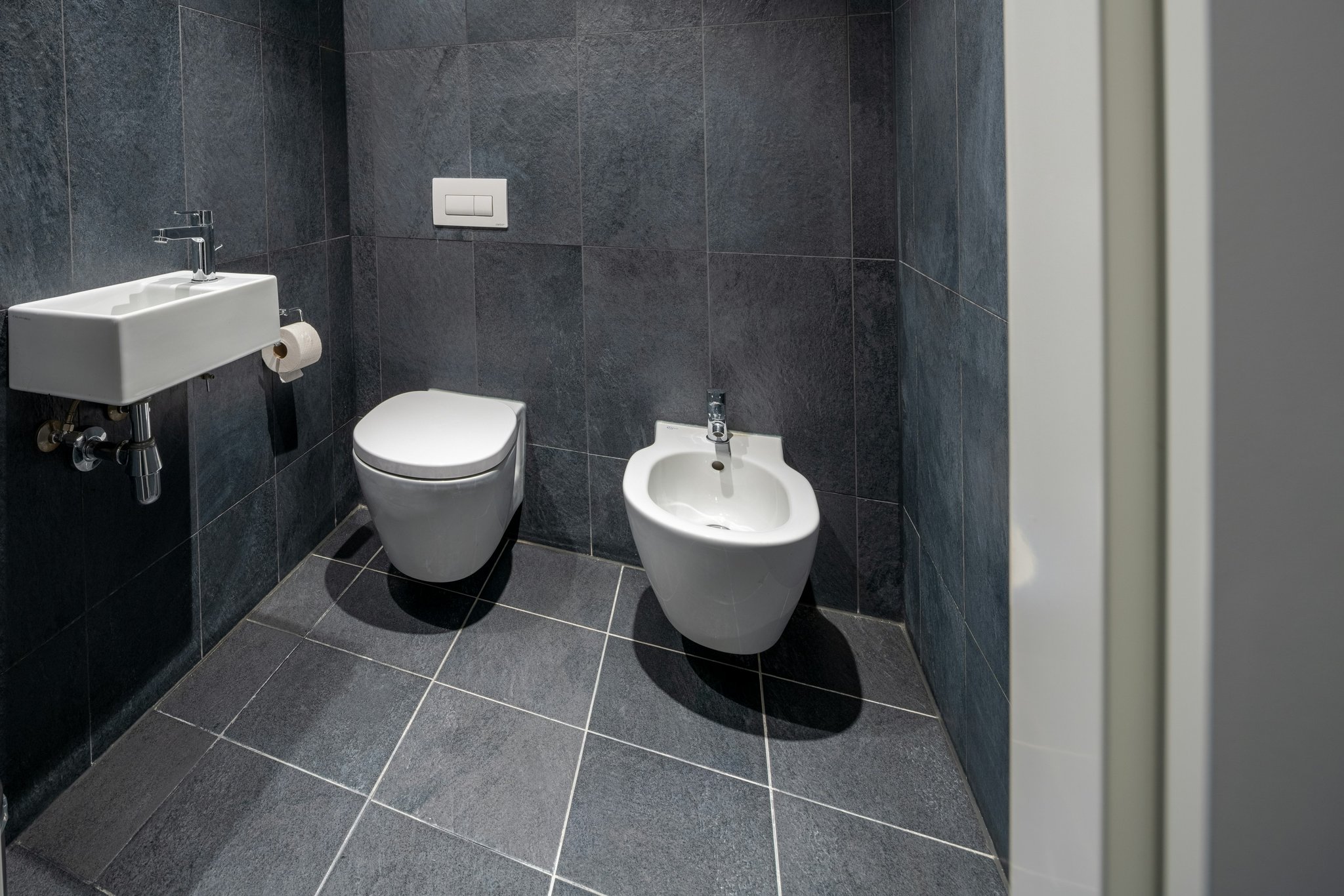 P9je0v7UunkwGRYXmBgA_Bathroom-all_room_types_(3)_S