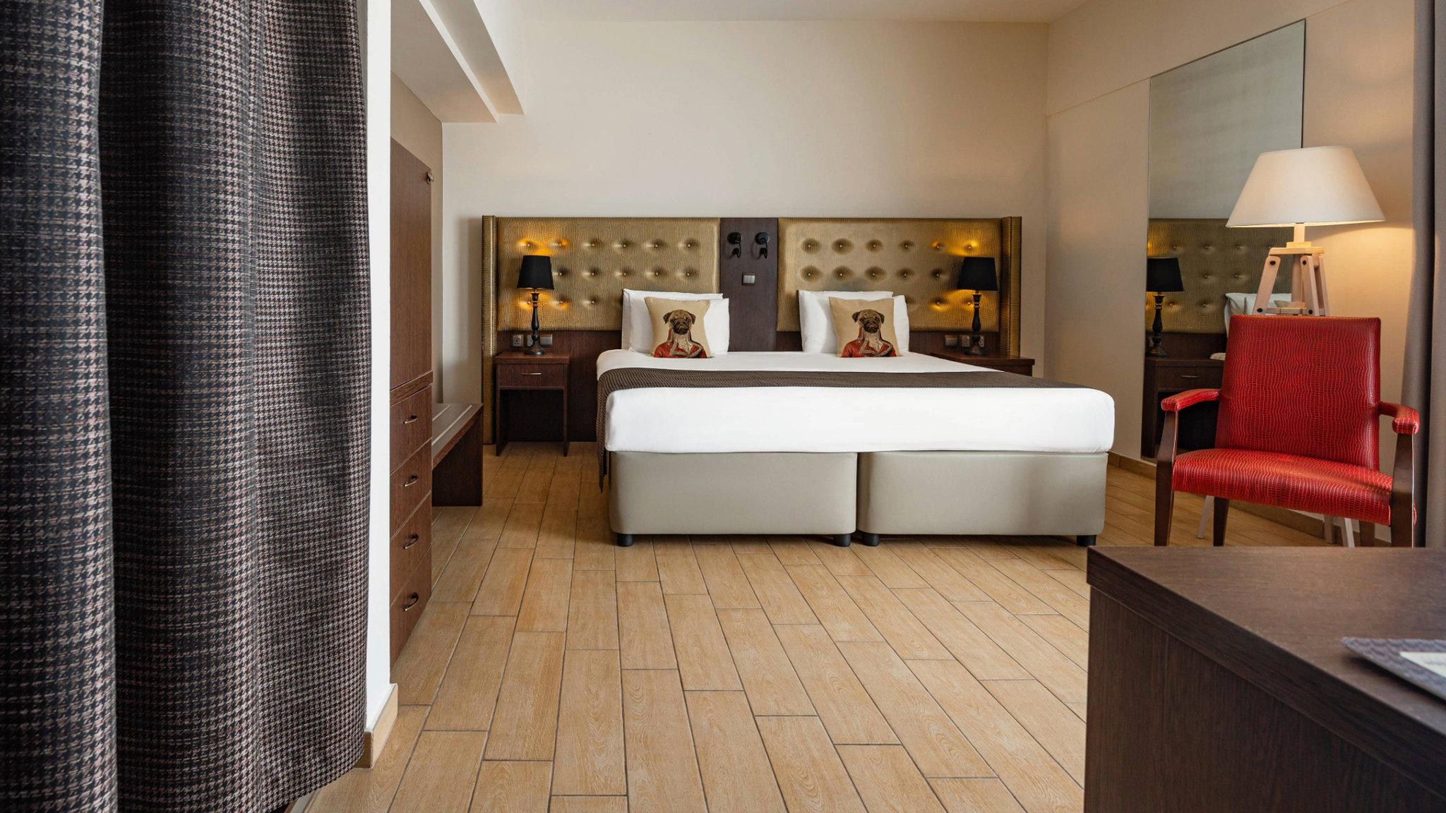 AX_The_Victoria_Hotel_-_Classic_Room_(8)_S