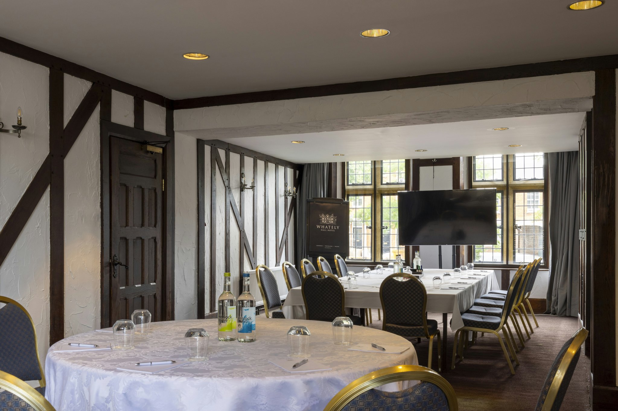 Z150cWX95UaYfvxlNhlBw_Windsor_Meeting_Room_(2)_S