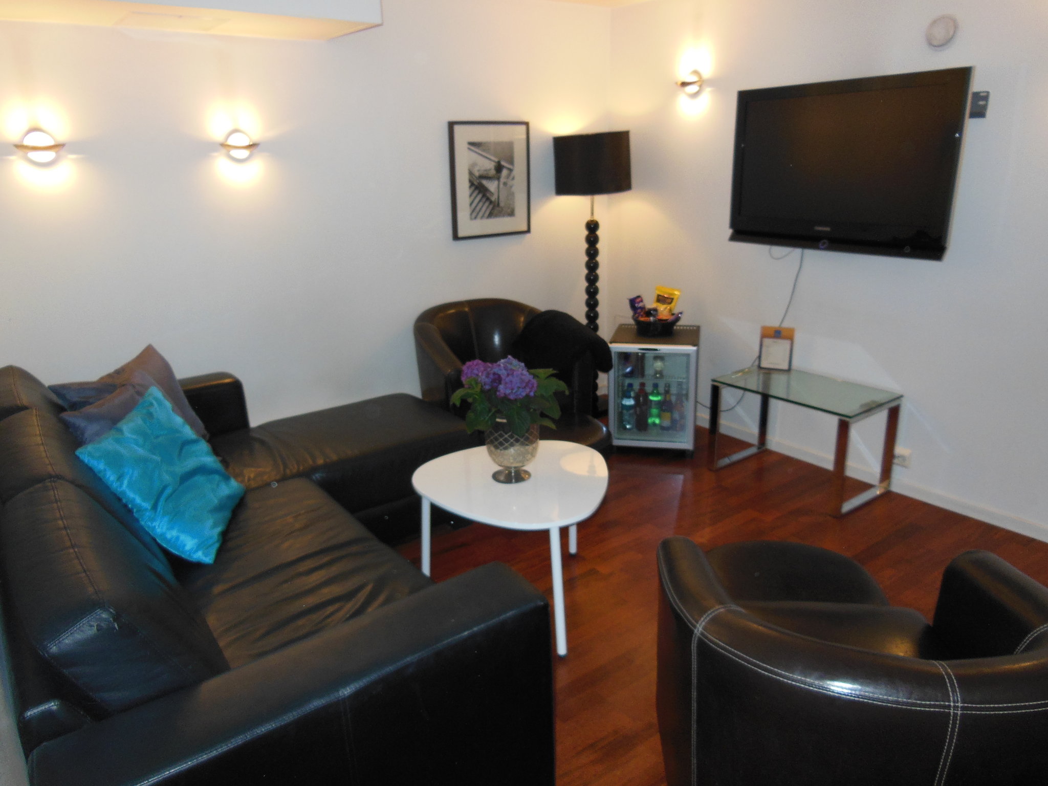 22937_family-room-livingroom-first-hotel-viking-tromso-2_S