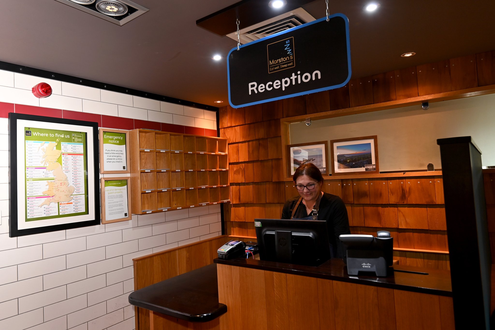 dQ8nL6fJd0q48ysyFjkD6Q_Reception_S