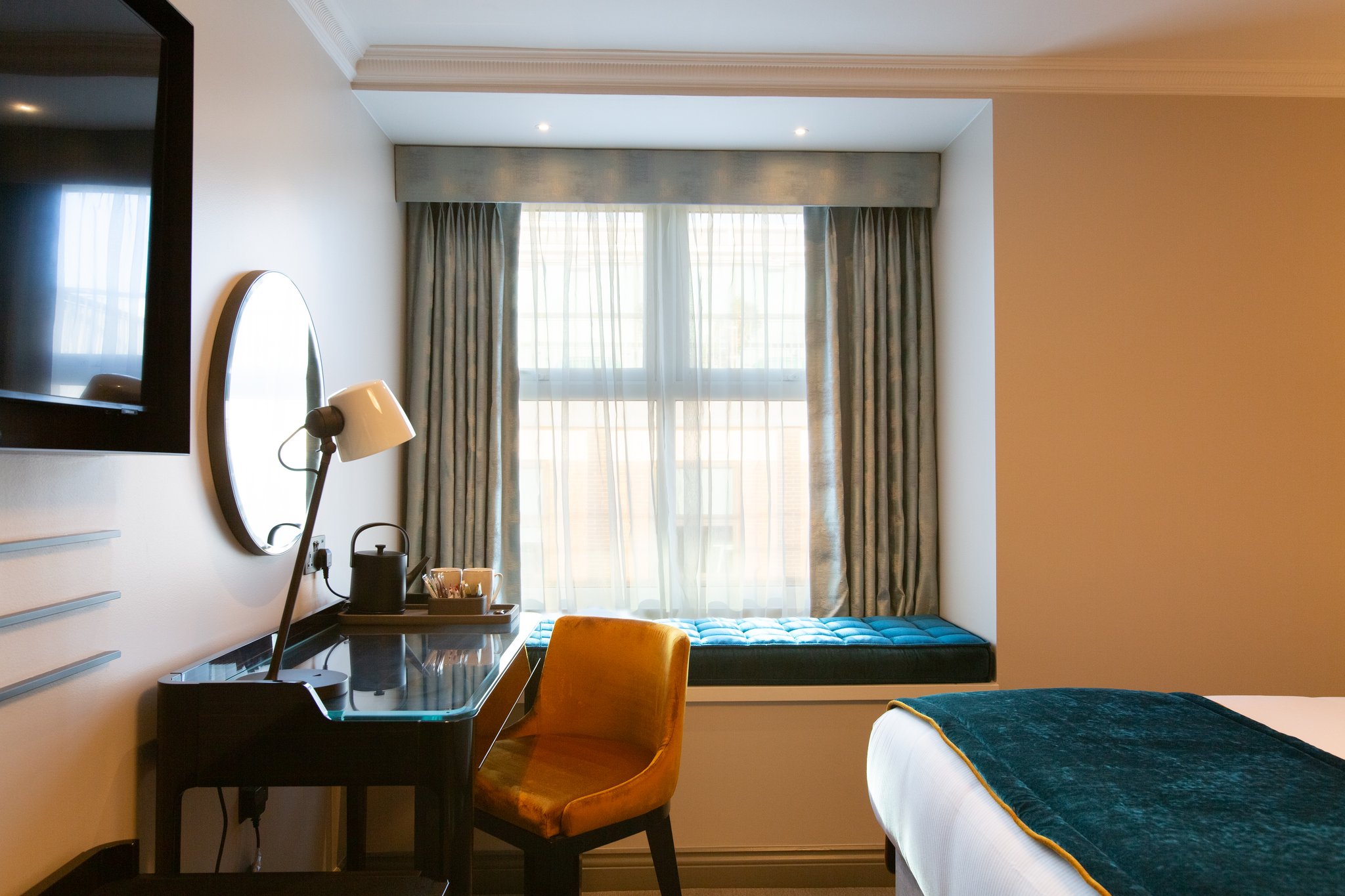 7g2y1KFALEak2cmUnm4jg_01_Rathbone_bedroom_one-6_-_Double__S