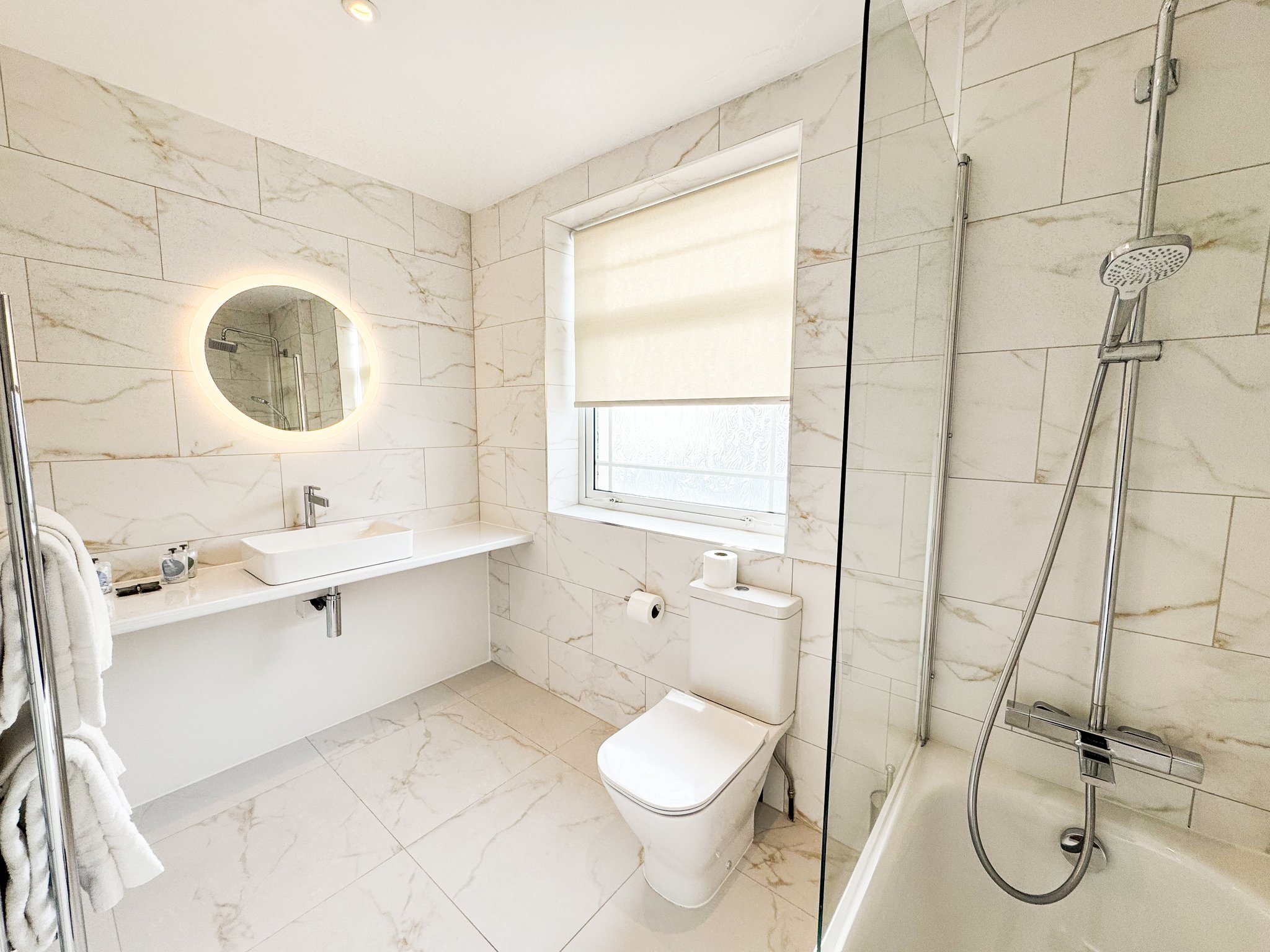 Superior_Sea_View_Family_Bathroom2_S