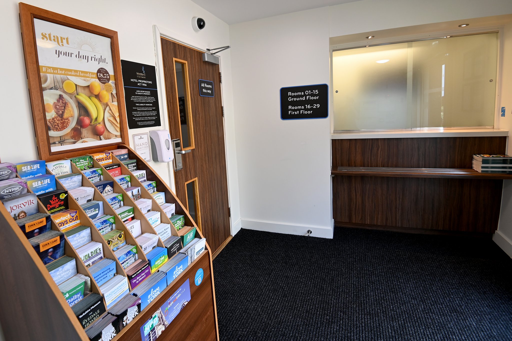 f5URyy8vtUqXvtbA8m8ezQ_Reception_Area_S