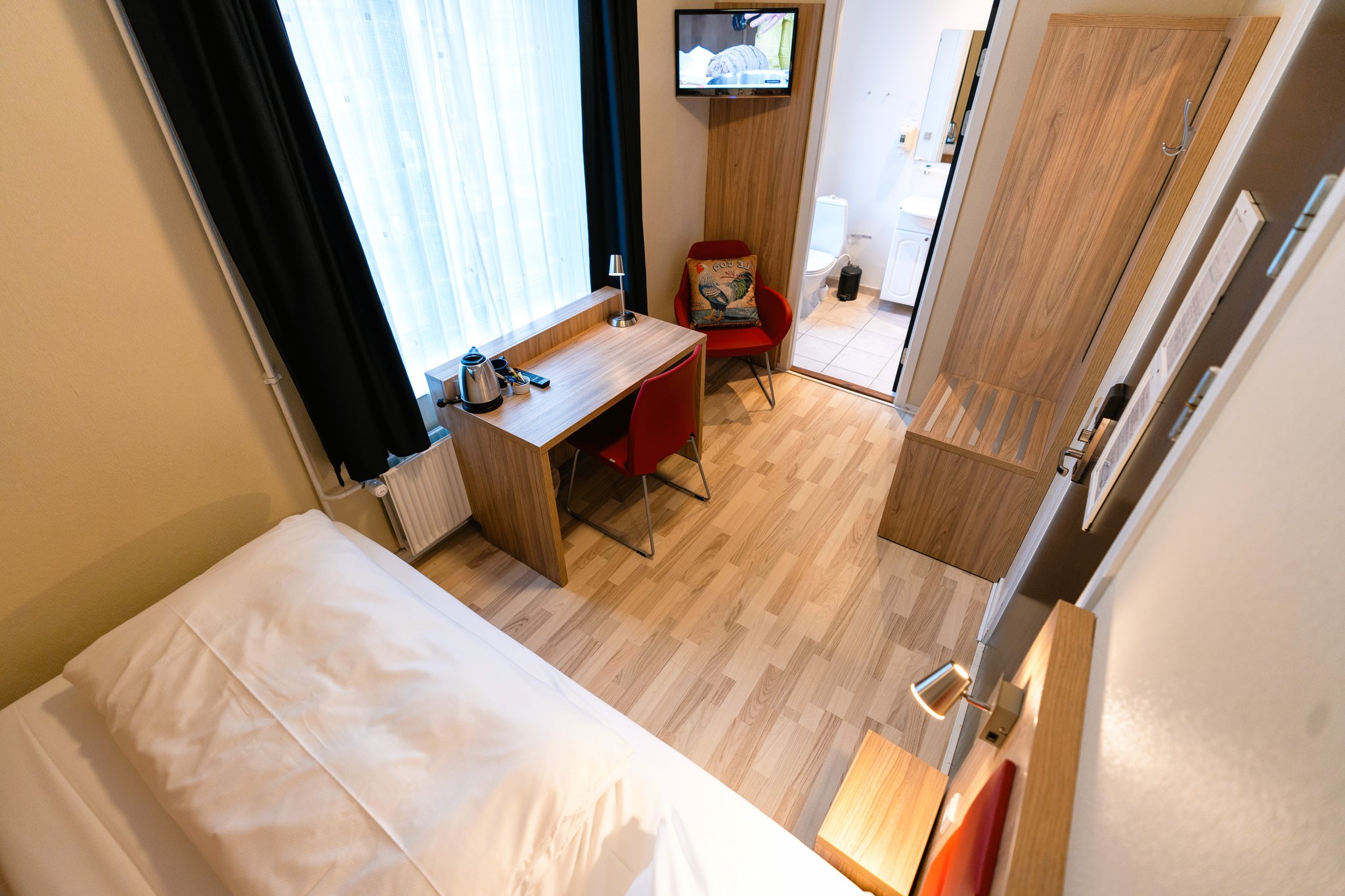 standard-sinlge-room-prinsen-hotel-first-partner-aalborg-_S