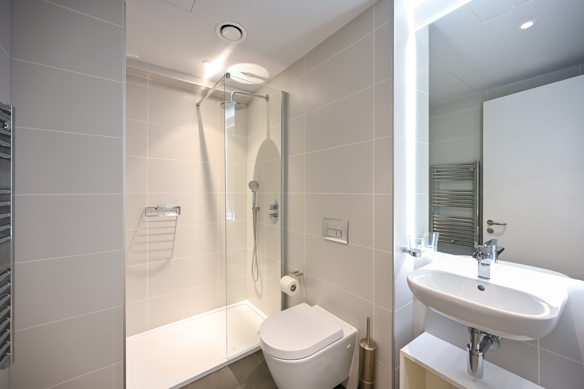 One_Bed_Apt_Sleeps_Four_Sgl_Sofa_Beds-Two_Bed_Sleeps_Four_S