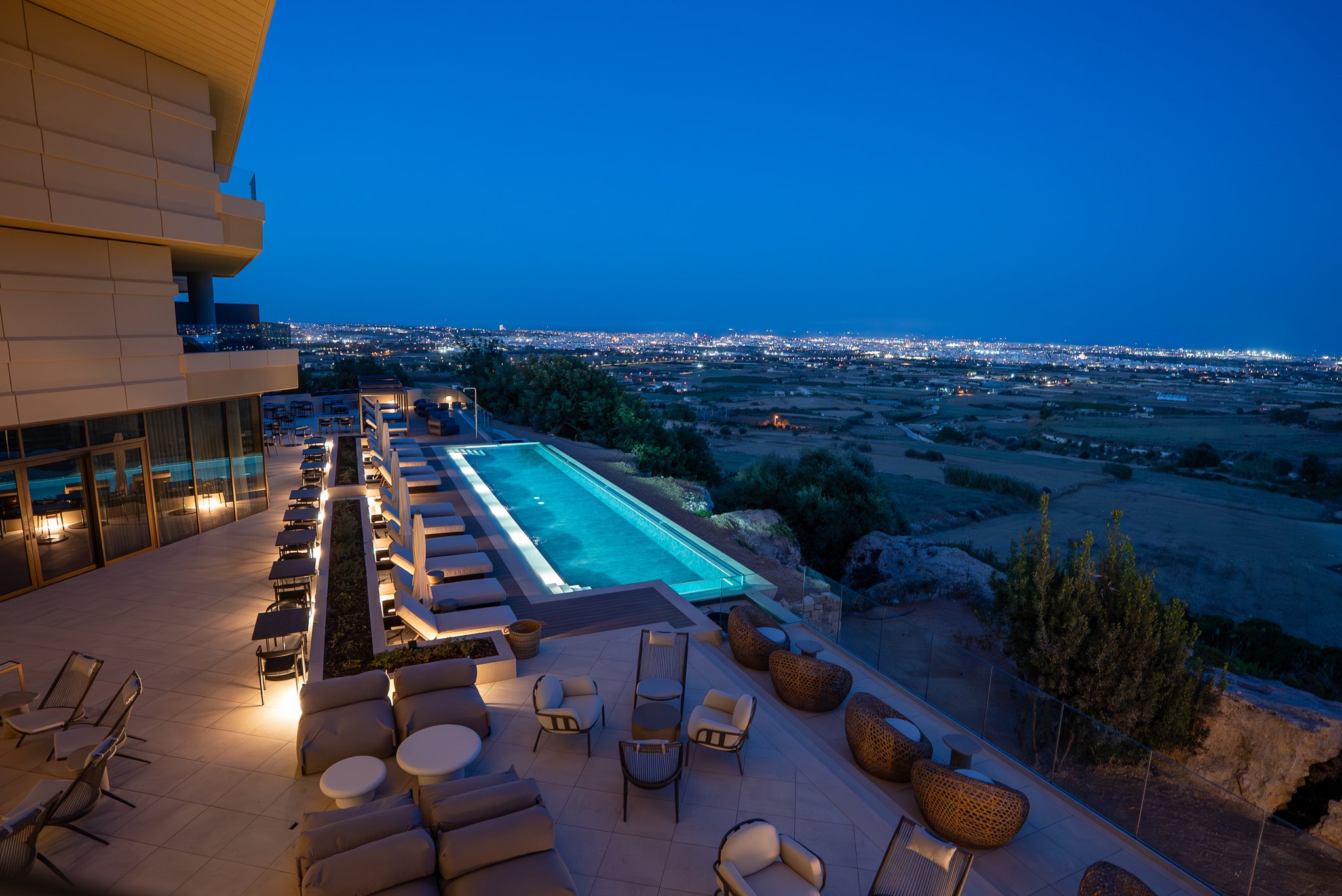 Verdala_Wellness_Hotel_-_Facilities_-_Outdoor_Pool_and_Po_S