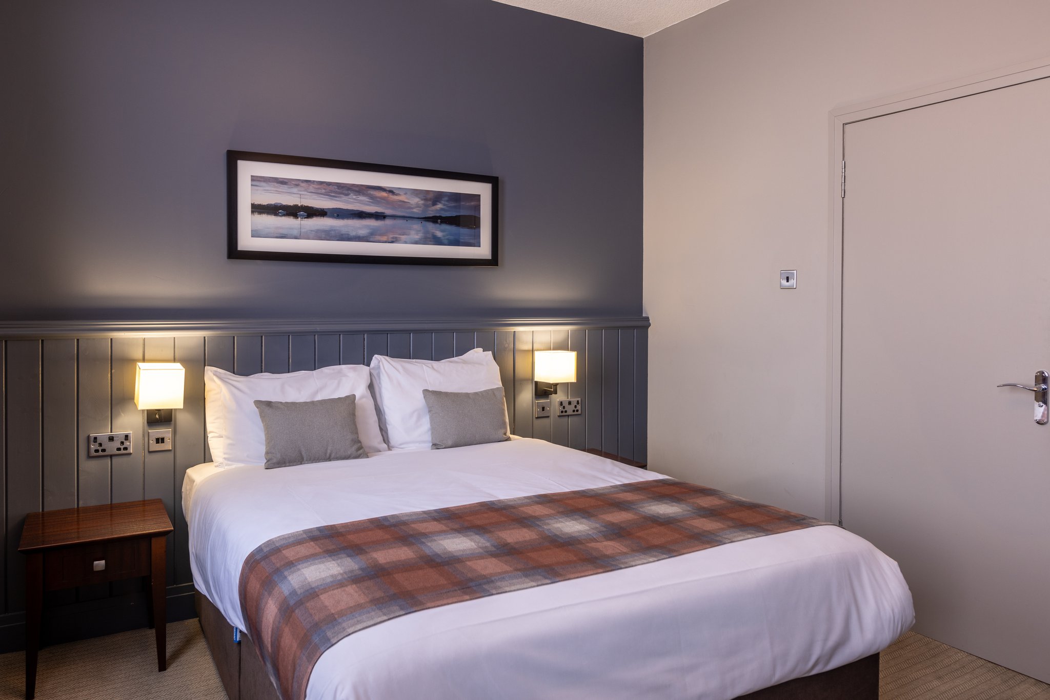 Standard_Double_(5)_S