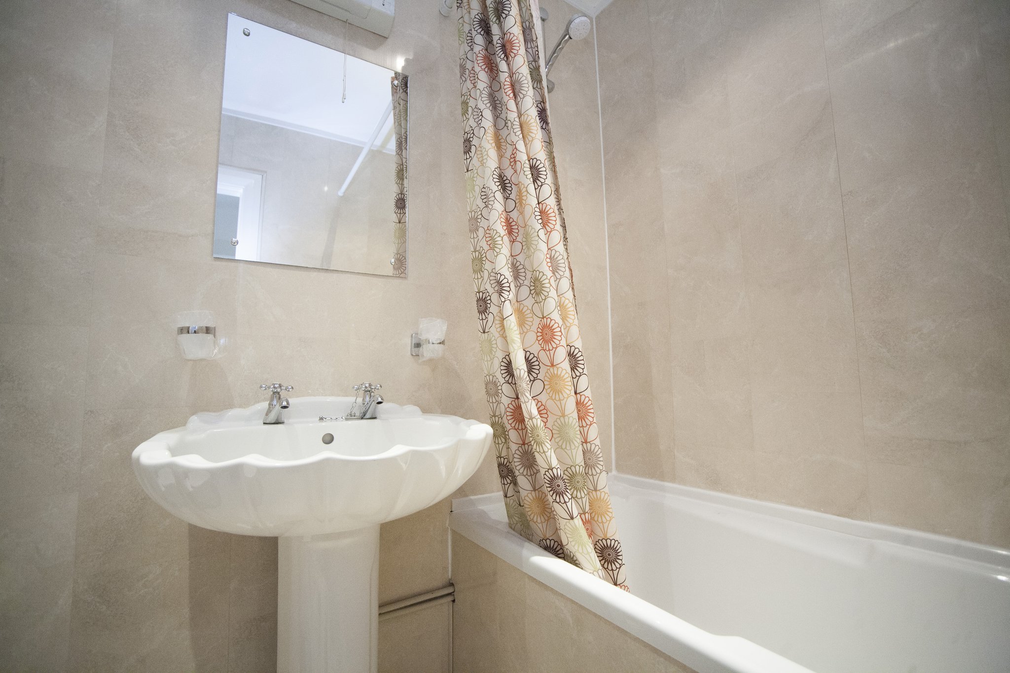 Standard_201_Bathroom_S