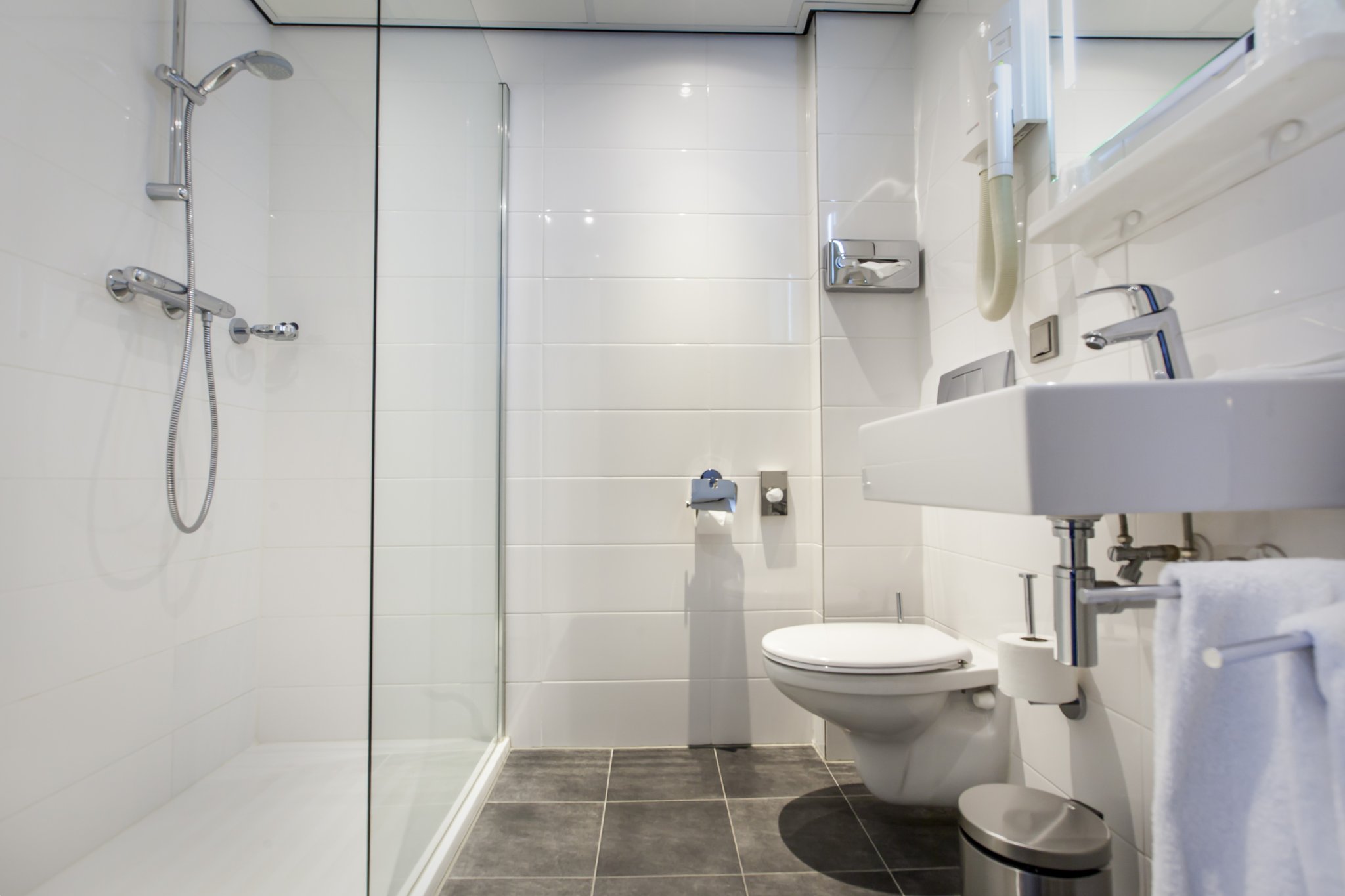 Bathroom_Superior_1_S