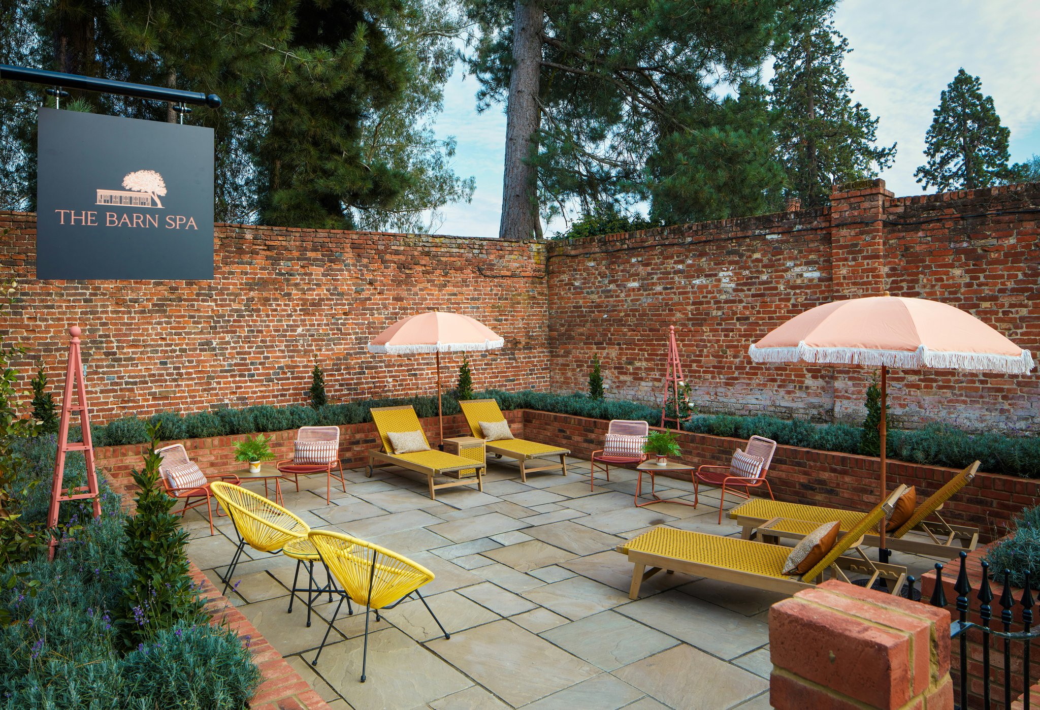 2VeR4oWsU67GuSvQDQrnA_Barn_Spa_Terrace_S