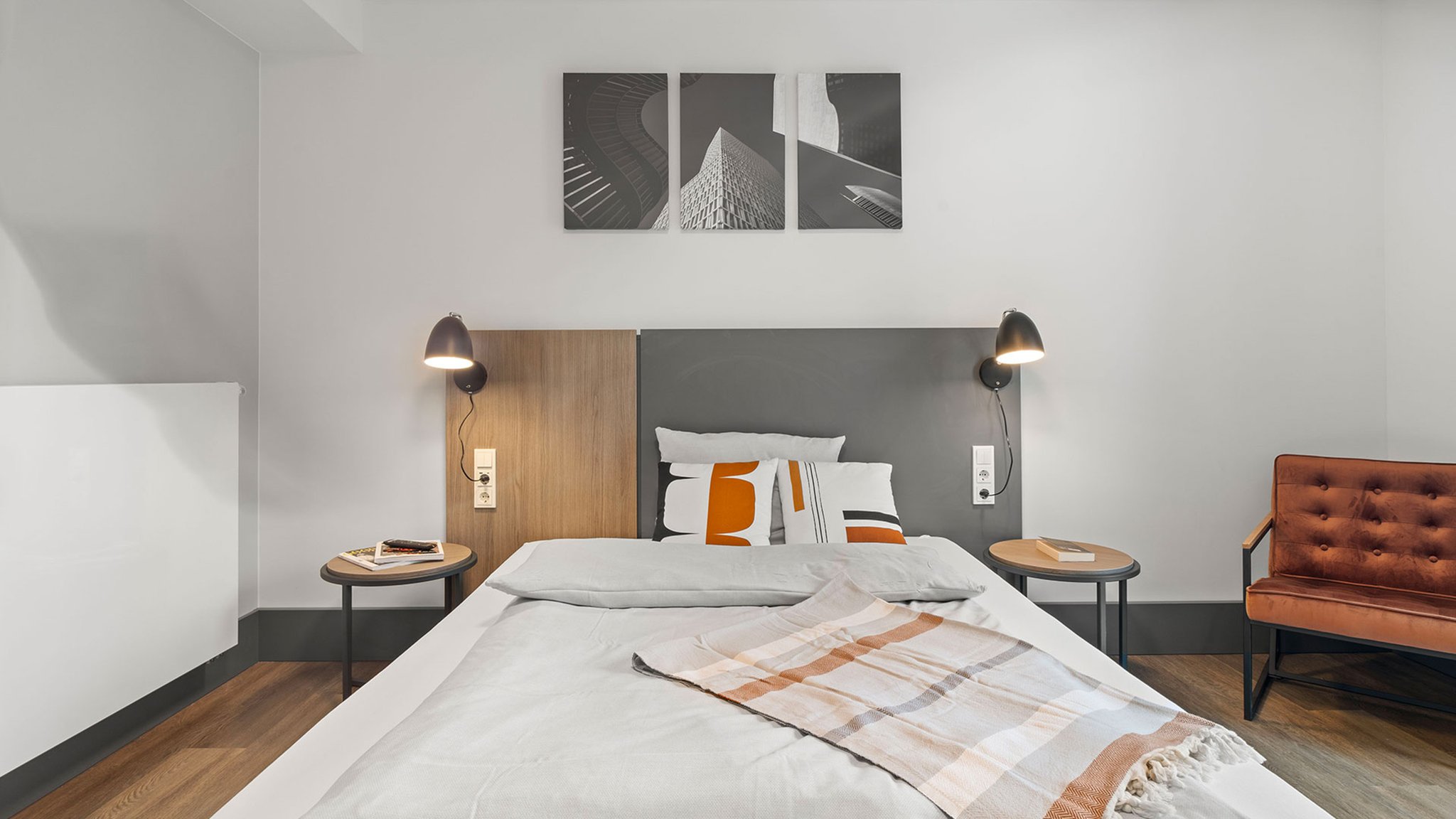 Standard_room_Queen_bed-06_S