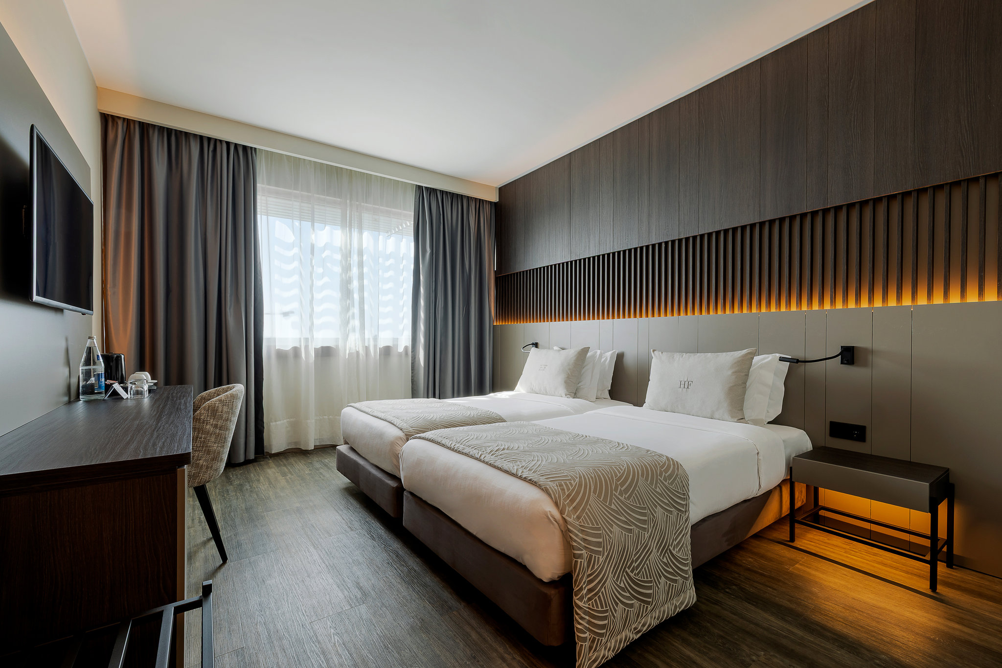 YsydpVQw6UKDj7ApcG2IPQ_A1D_-_Deluxe_DoubleTwin_(4)_S