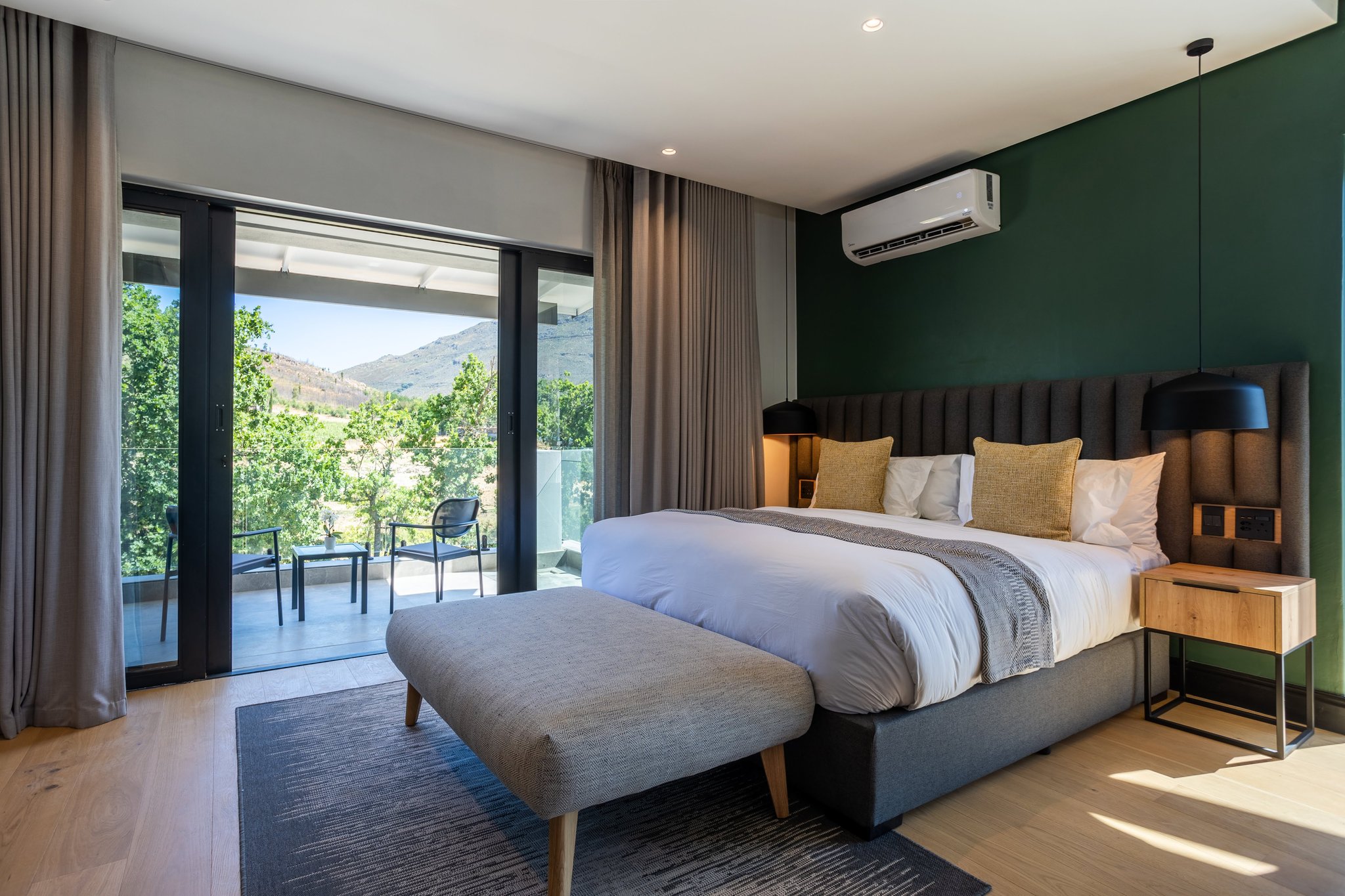 Executive_Room_(37)_S