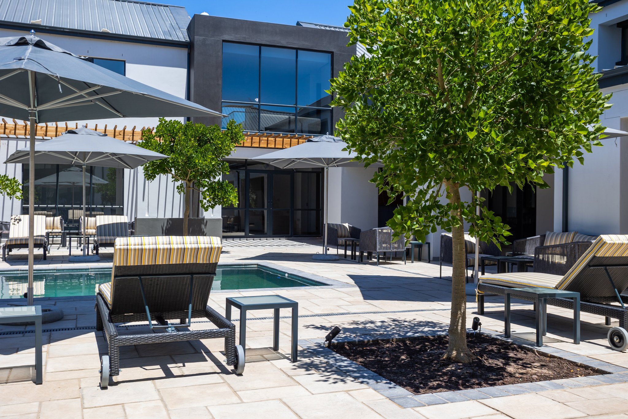 Manor_Swimming_pool_(10)_S