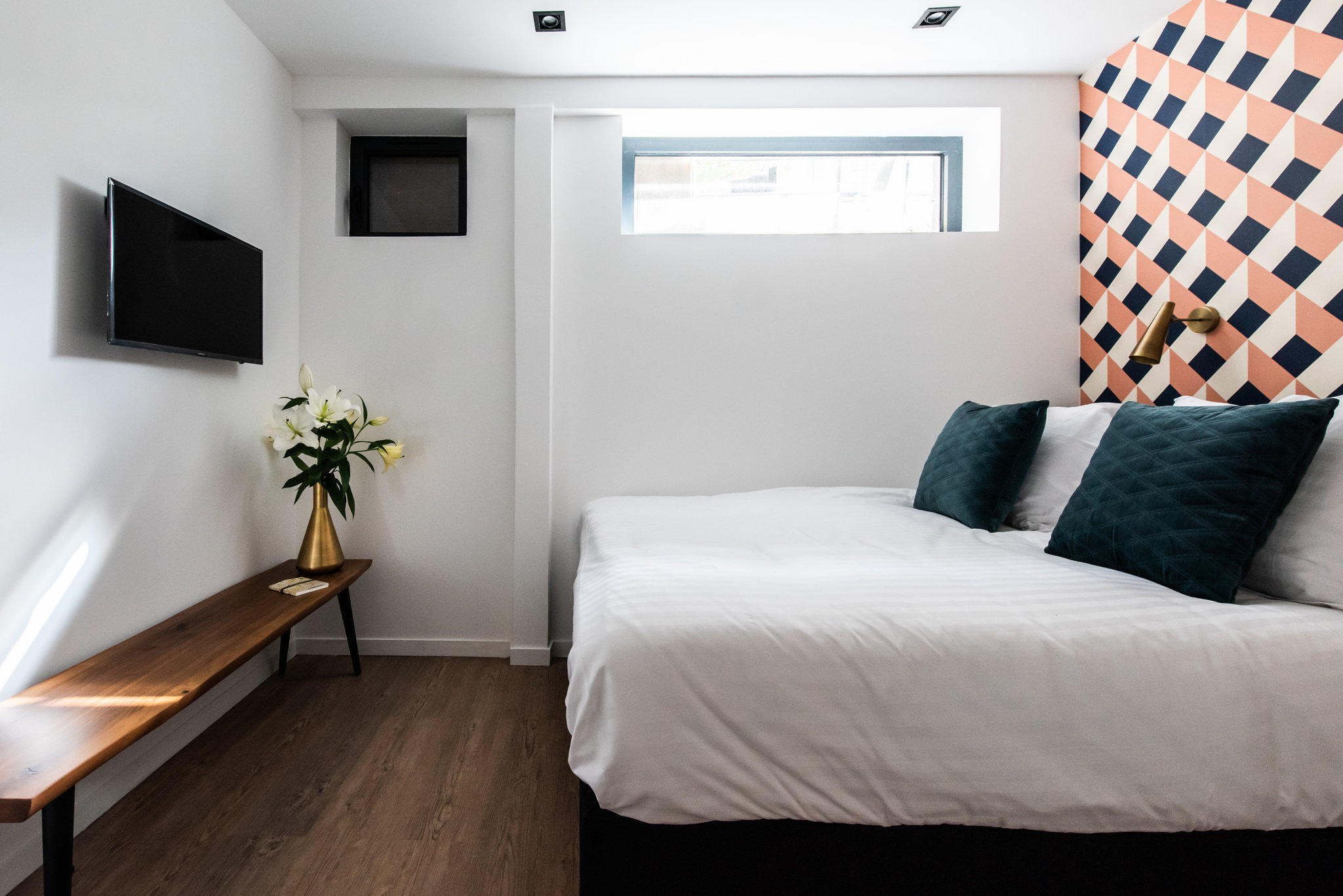 uapNuX3y02Qdip3YD8Q_Duplex_One_Bedroom_Apartment_Essentia_S