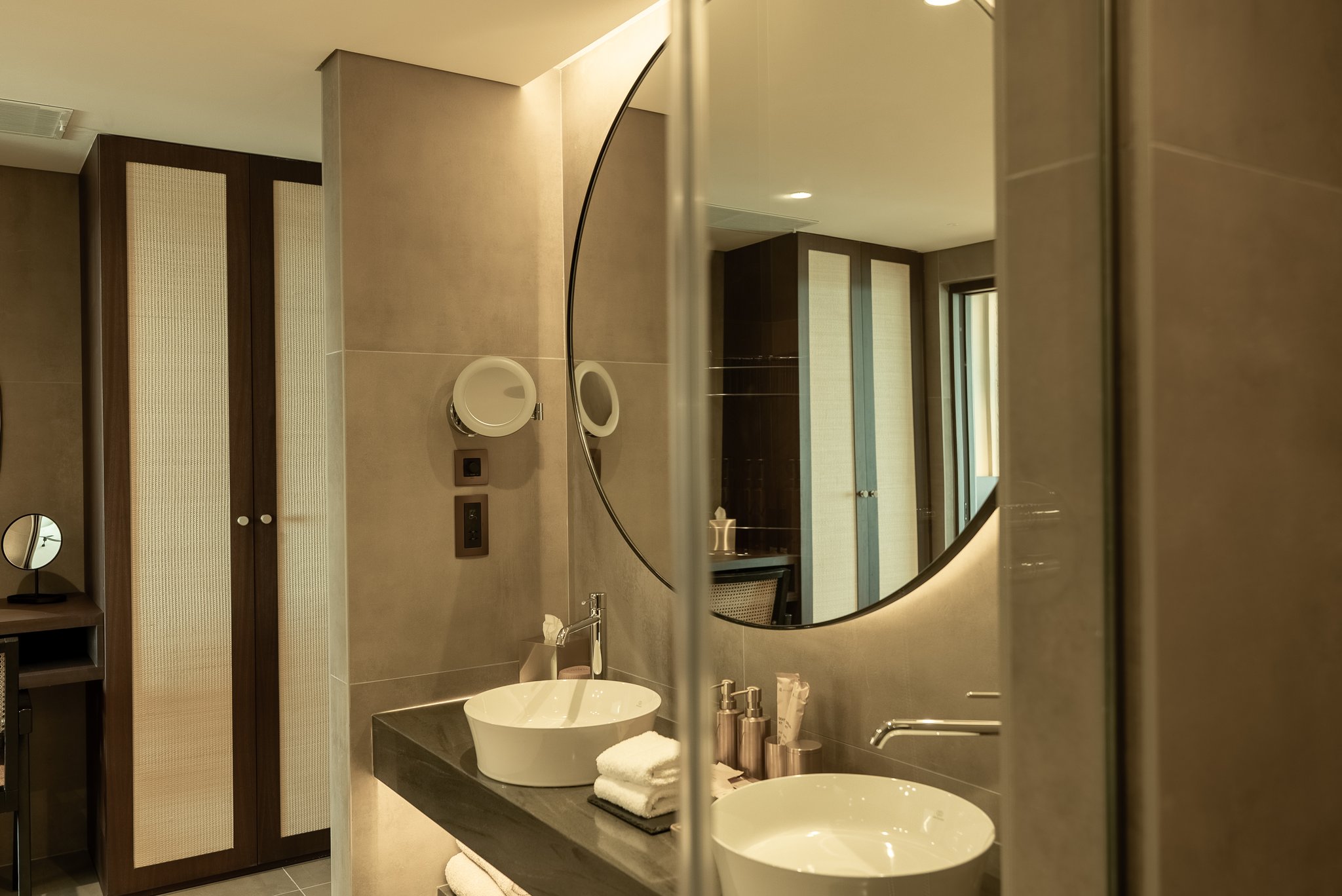 YDpws9xVkKVZHEGyNCC0g_Verdala_-_Designer_Suite_-_Photos_(_S