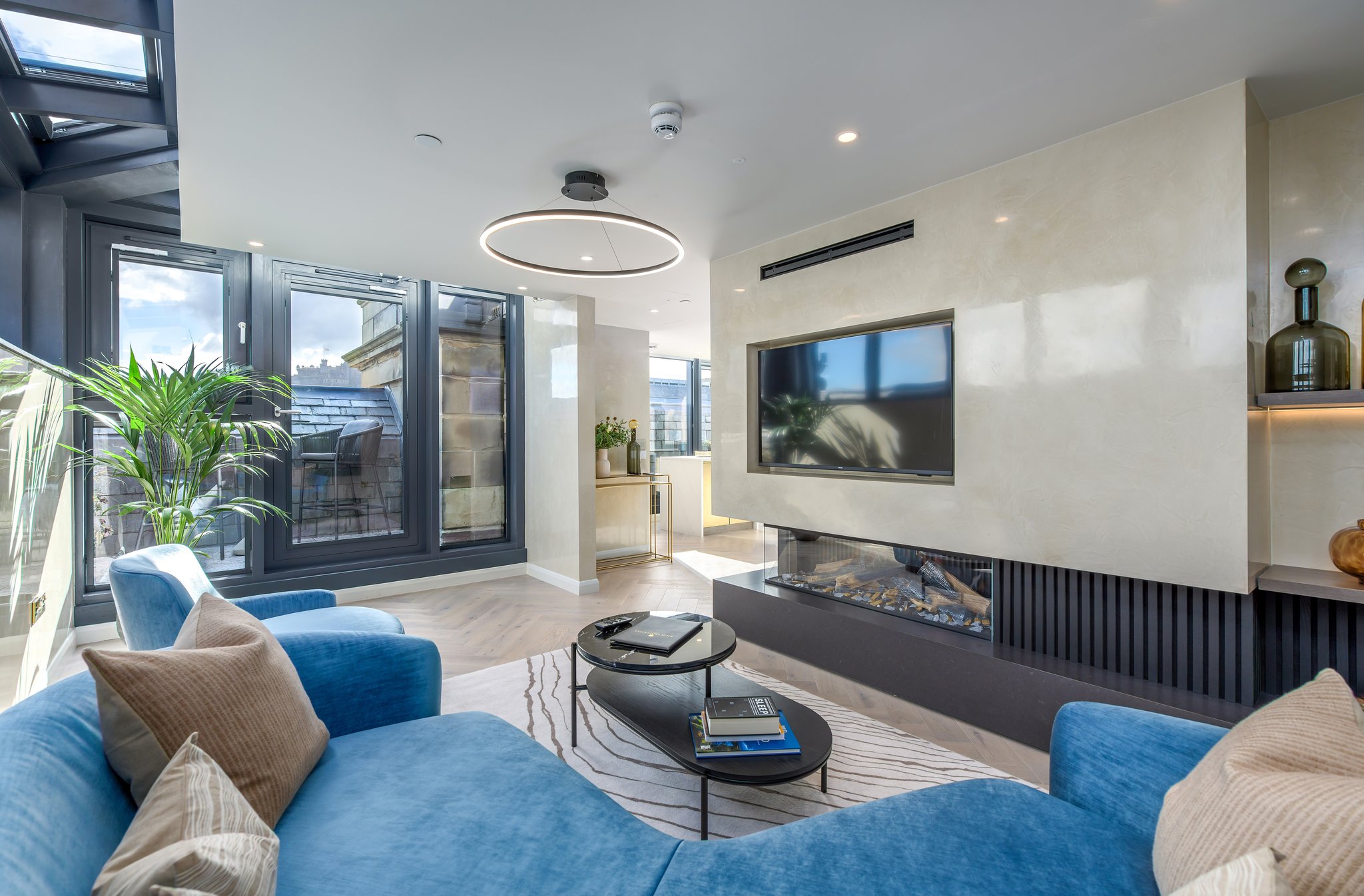 R_gh_Penthouse_Suite4_S