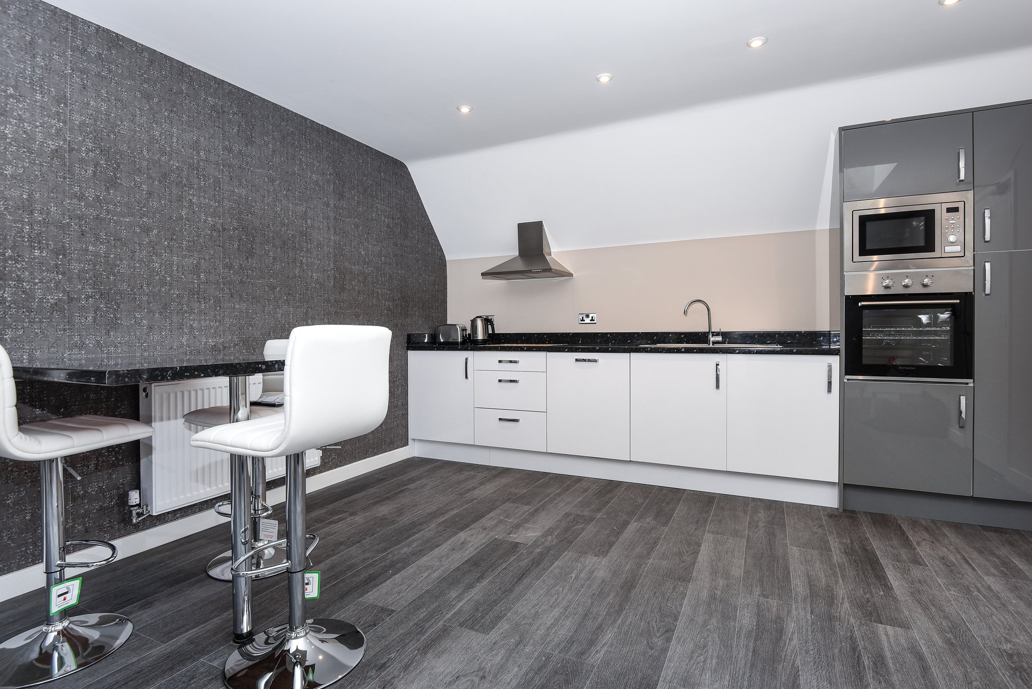 Three_Bed_Apartment6_S