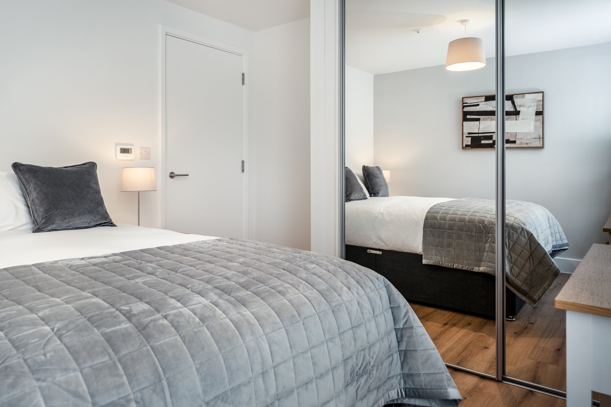 One_Bedroom_apartment-Bedroom_(2)_S