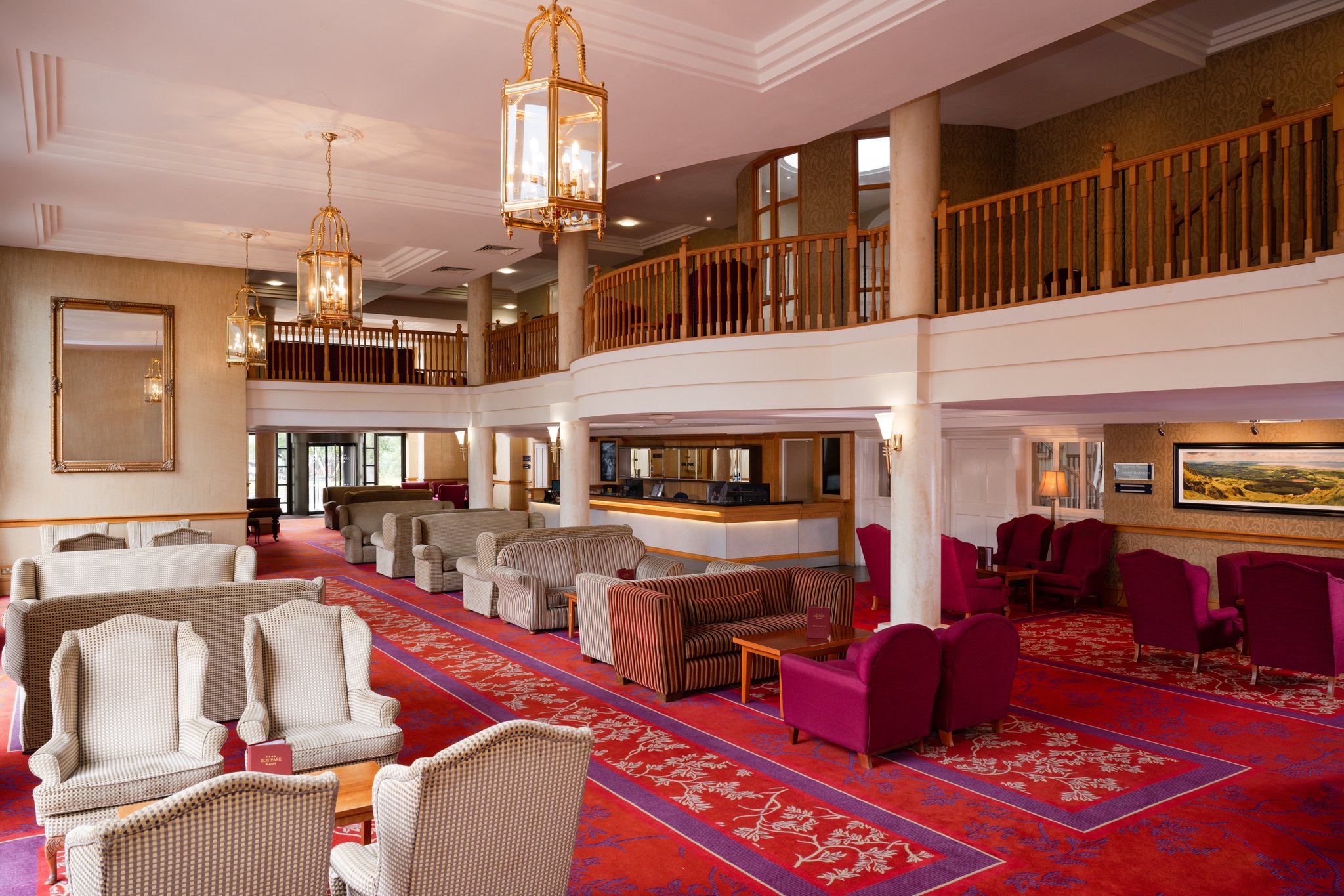 dhO2Hf1ZgkG3J4x9JJmwA_Lobby_S