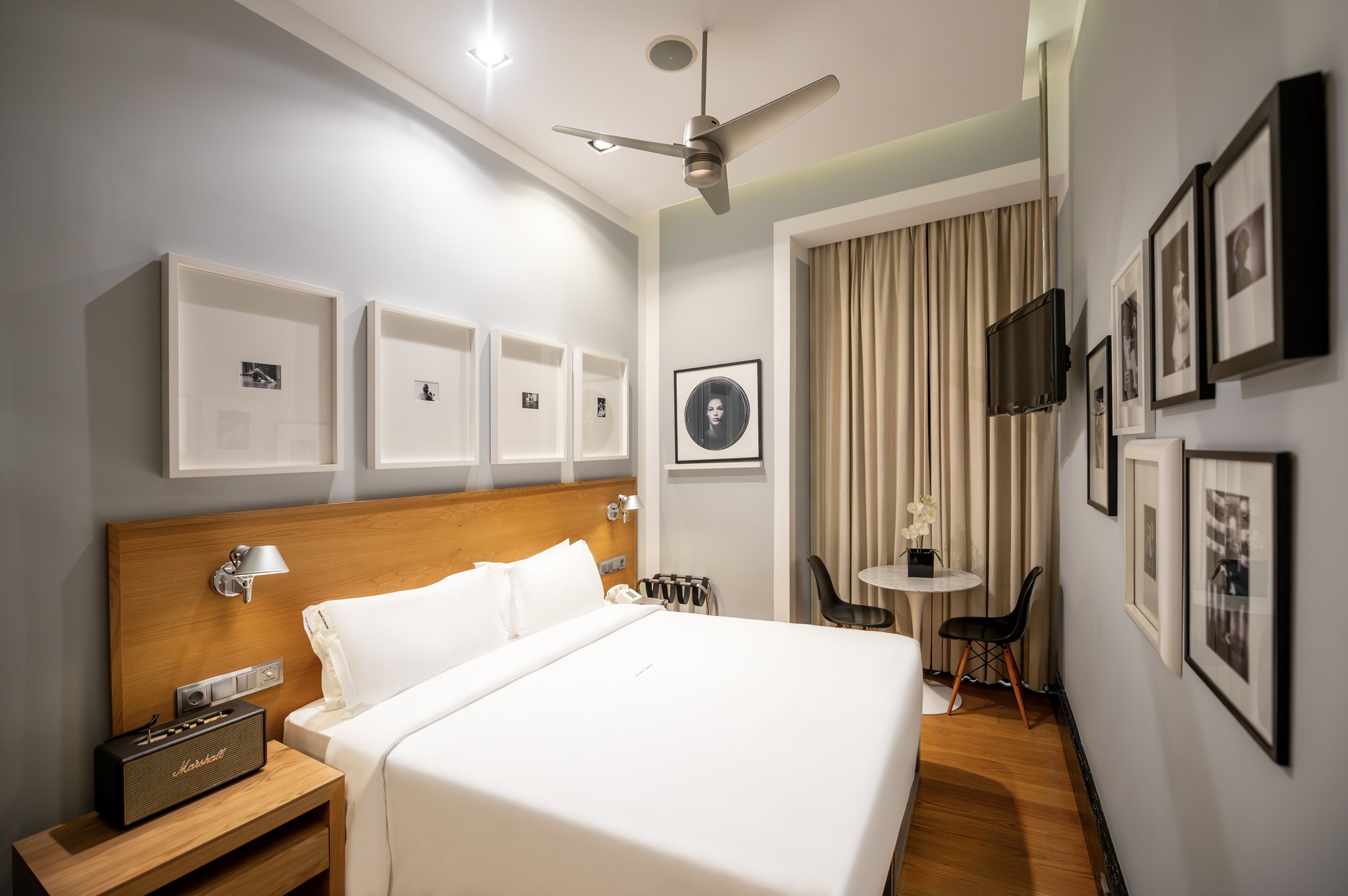 Small_Room_Street_View_(1)_S