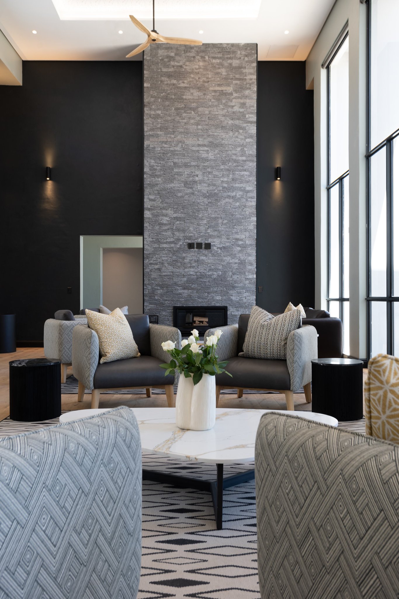 Hotel_Reception_lobby_(6)_S