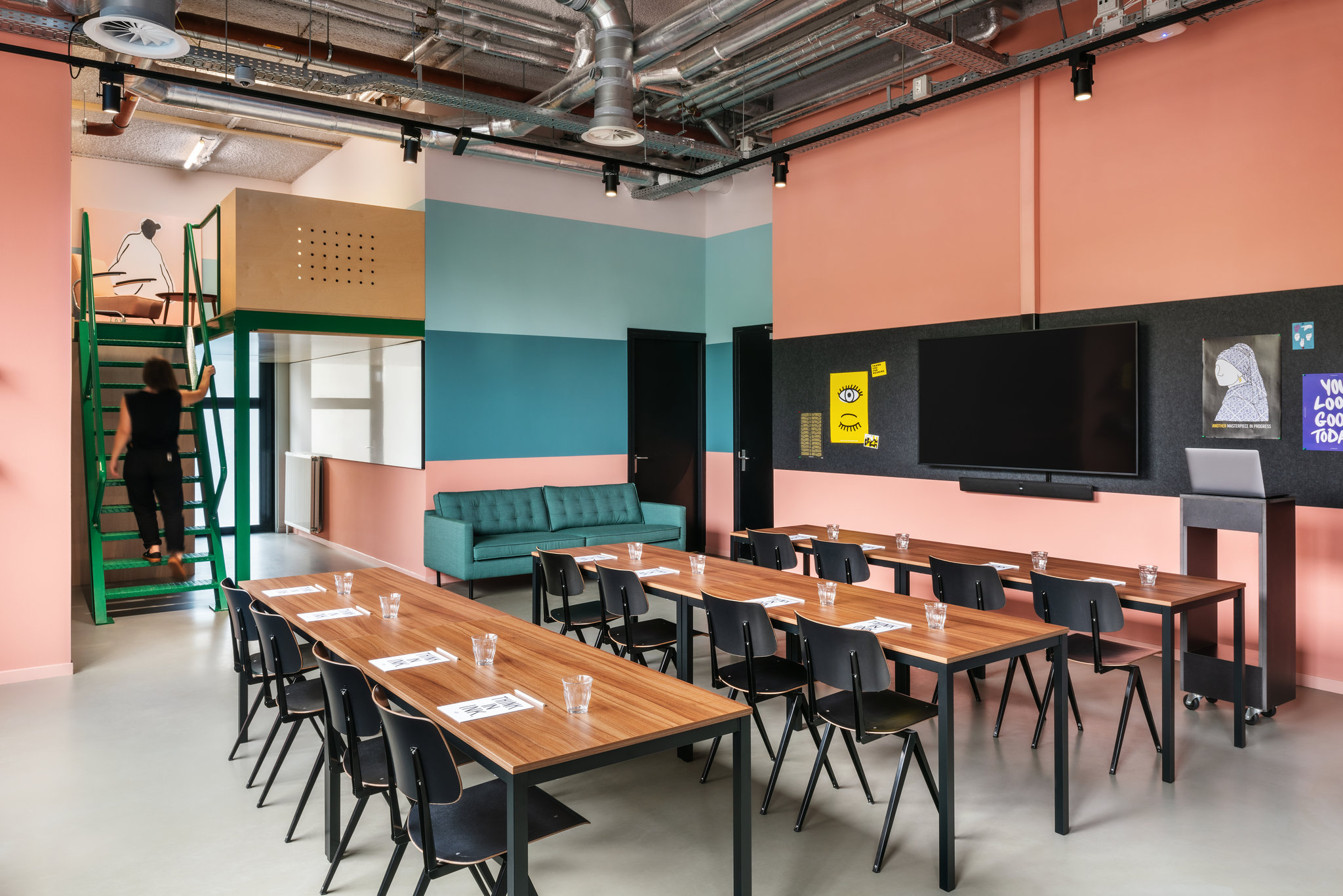 TheSocialHub_AmsterdamCity_Communal_Area_2022_008_S