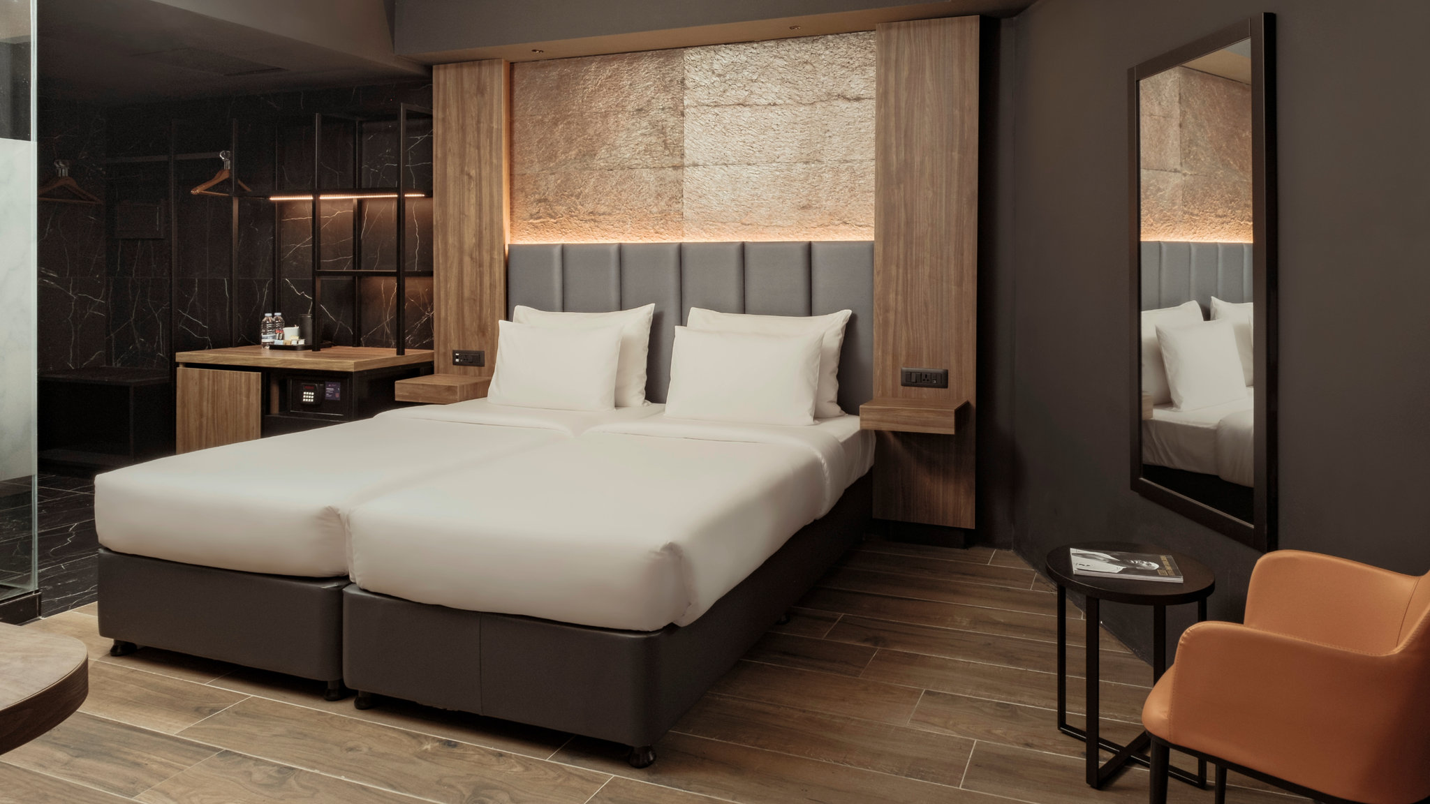 AX_ODYCY_-_Rooms_-_Deluxe_Quad_Room_Sea_View_(3)_S