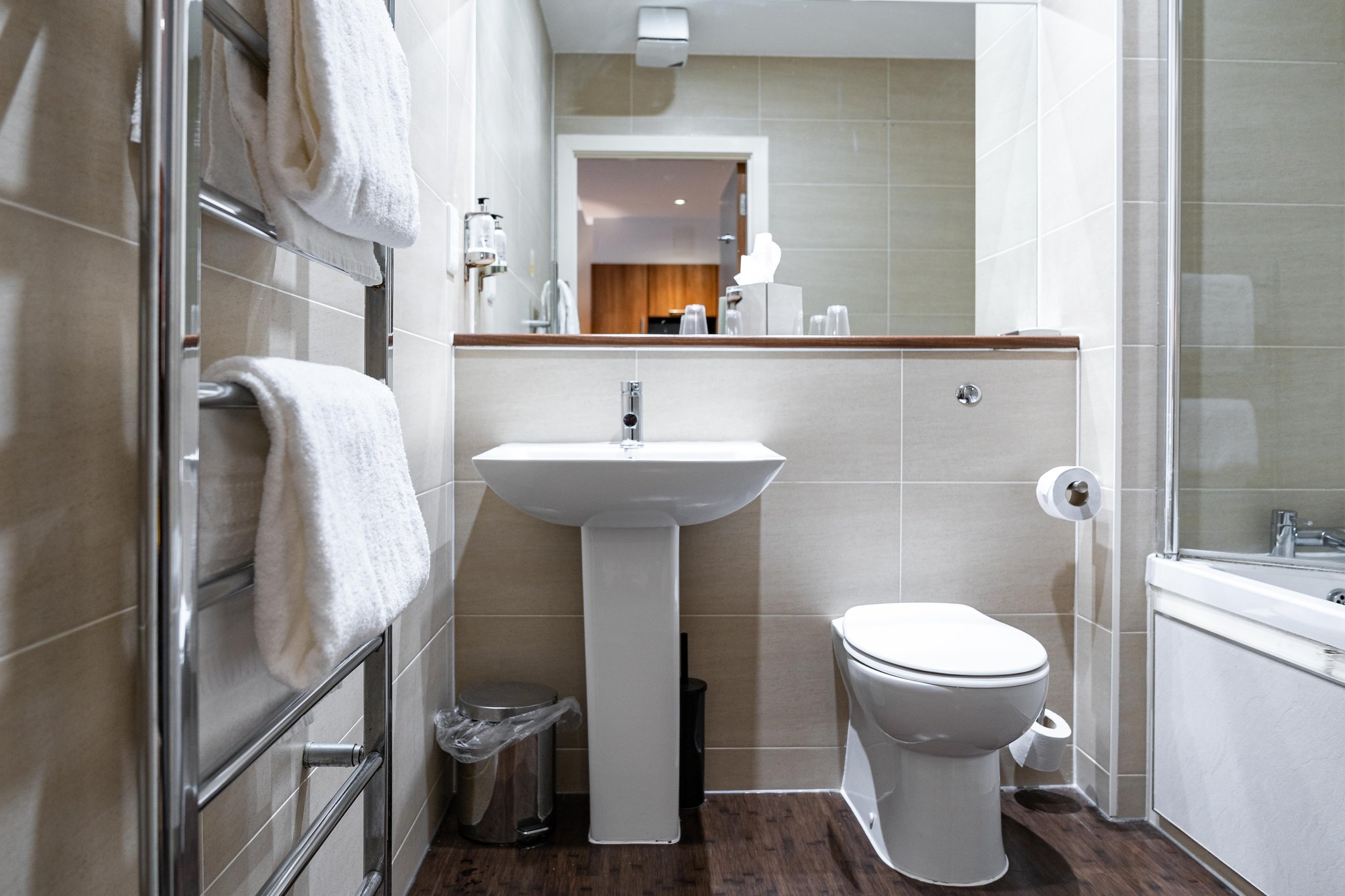 Family_studio_Bathroom_S