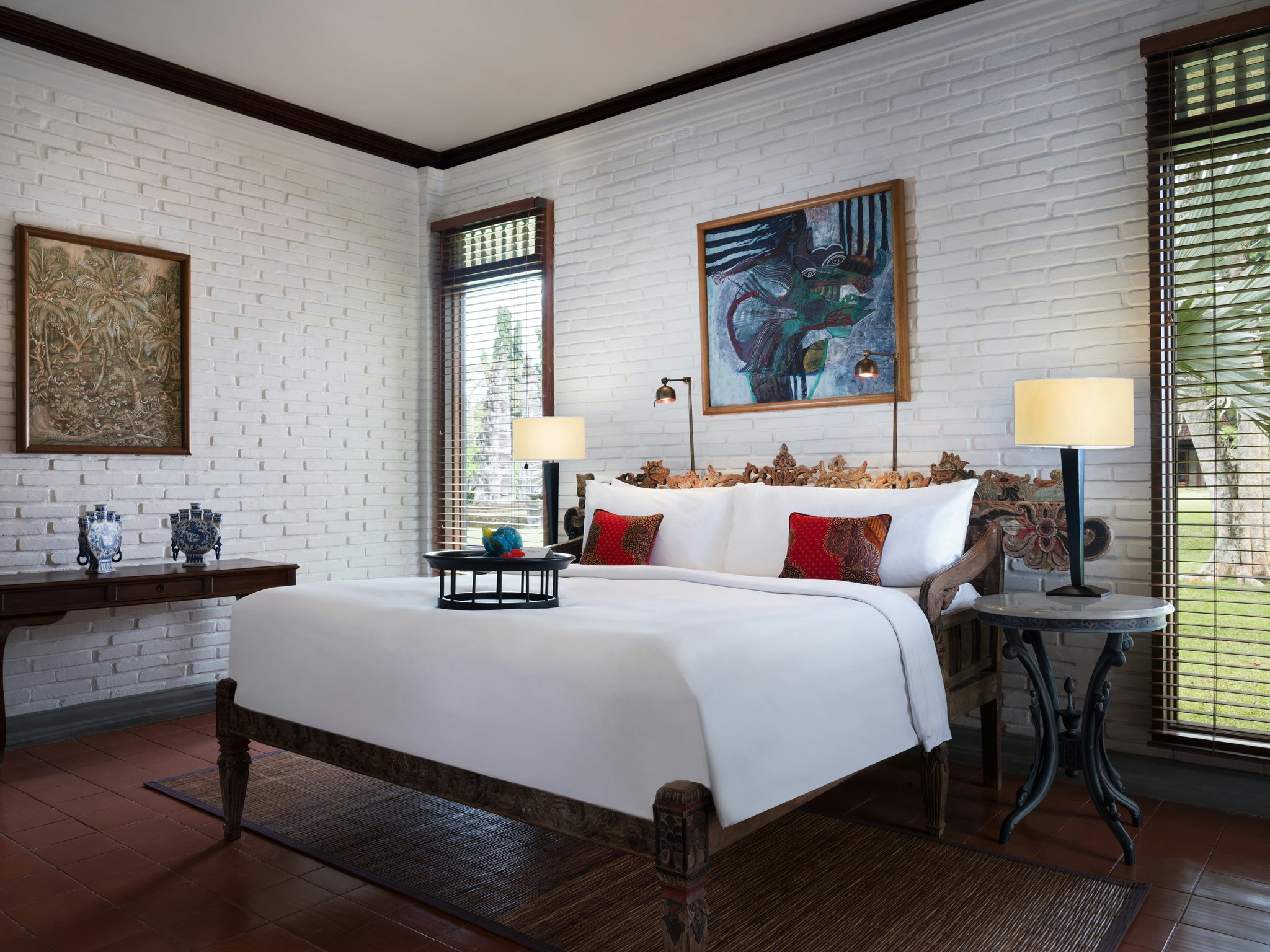 BzDplY5qR0Wx3R7AjF2eCw_Family_Pool_Villa_-_master_bedroom_S