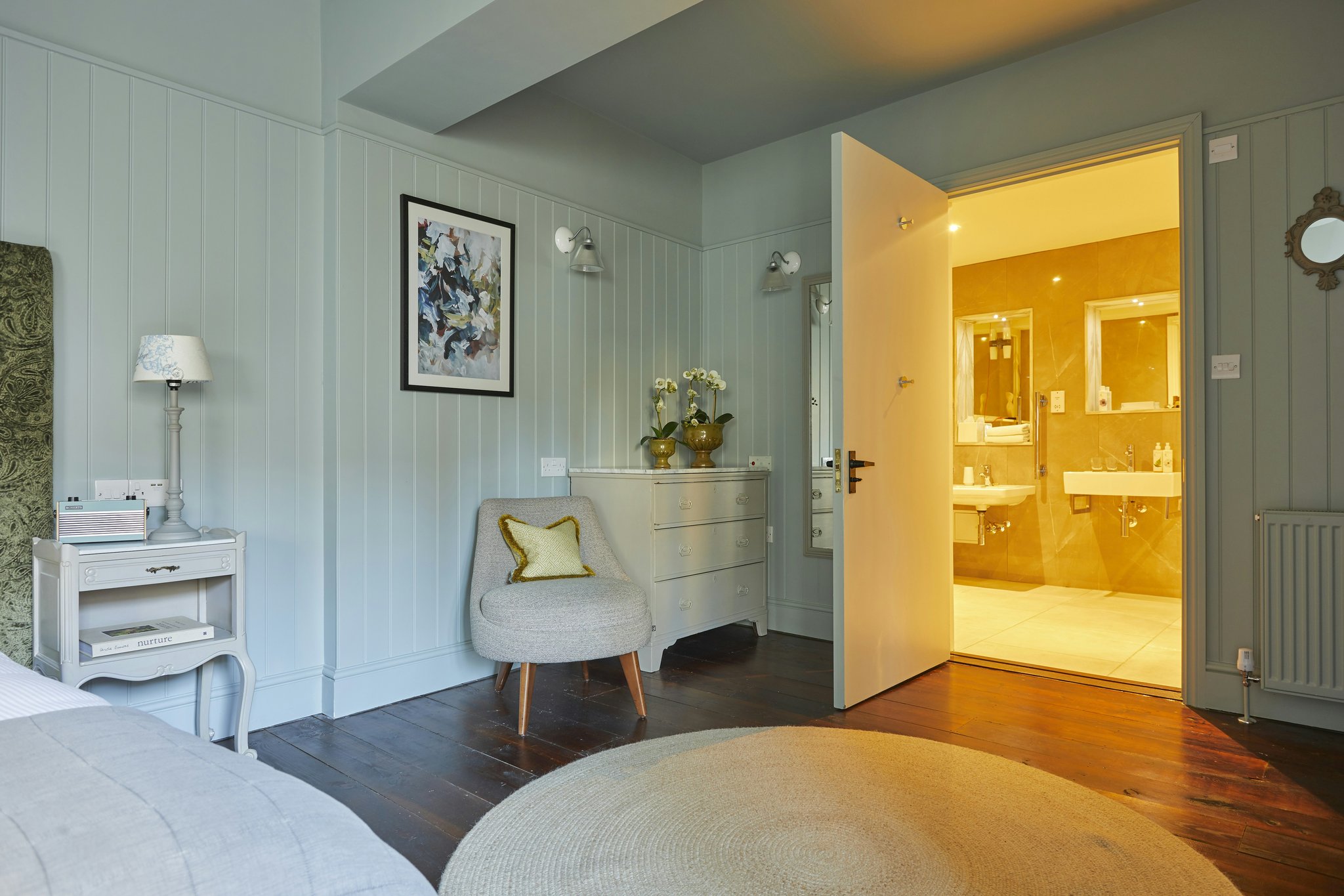 C9eeHNhM0yKsnWo7jJvTA_Fancy_Double_Room-06_S