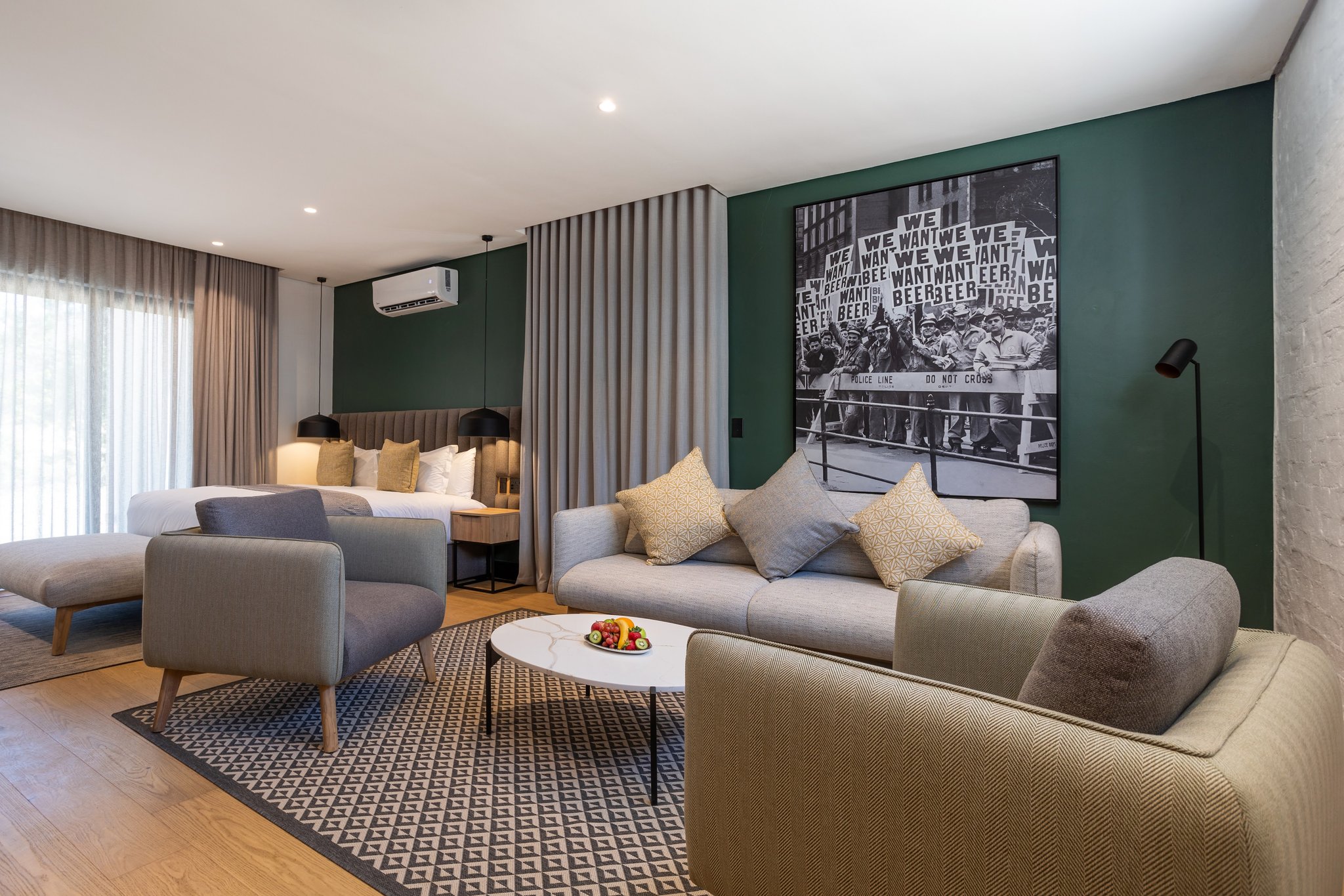 Executive_Room_(1)_S