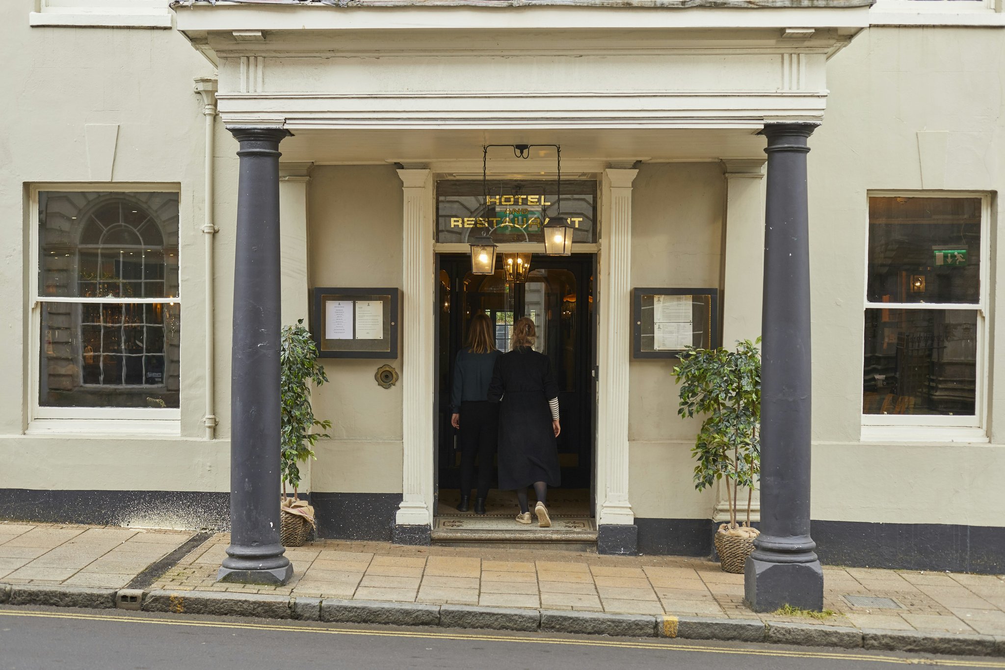 sC4MBqh79k2YtL9TgoyuXQ_Facade2_S