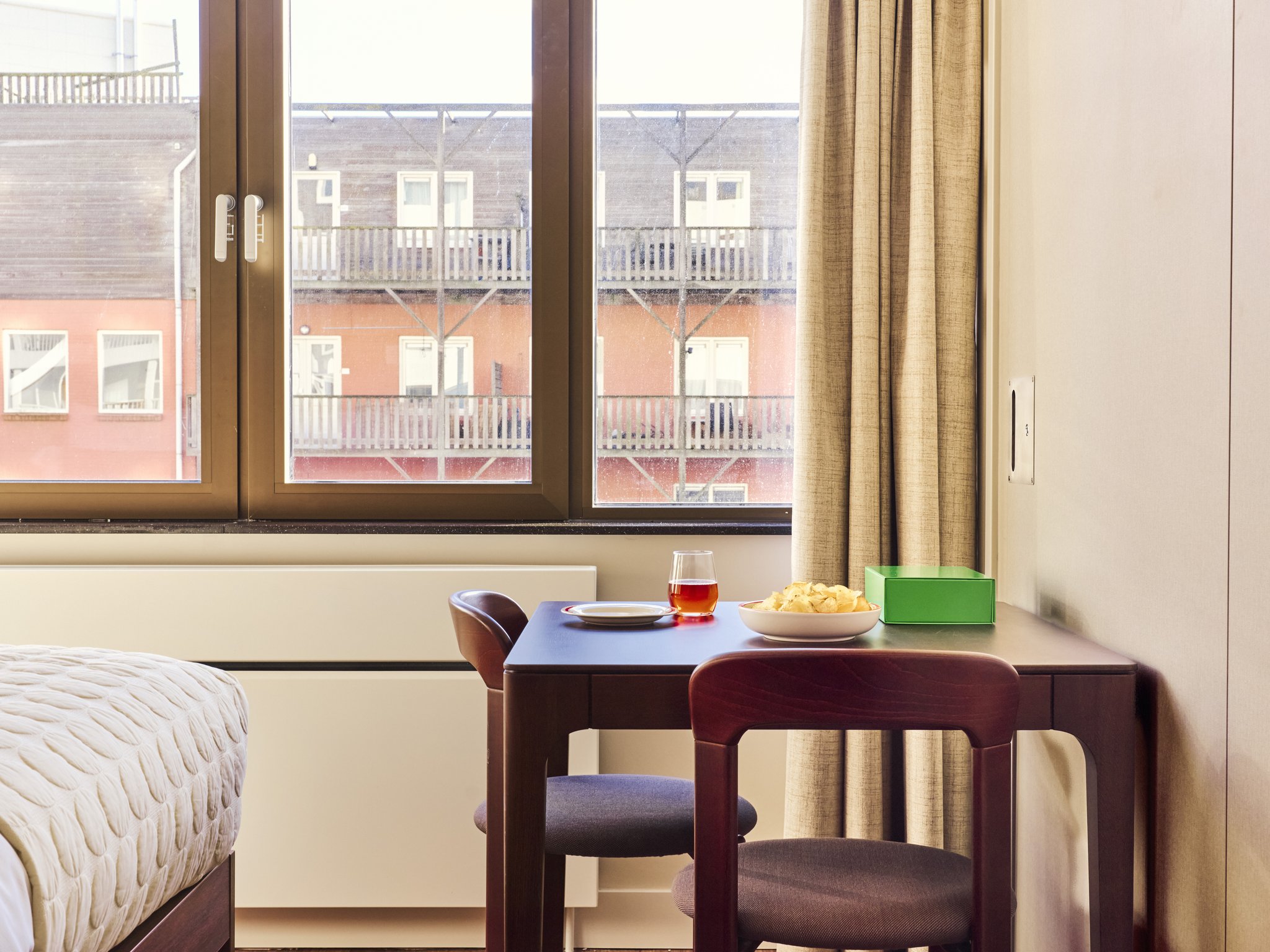 OMIg9aDKG0qg0QDYgd94iw_Medium_Studio_with_Kitchen-3_S