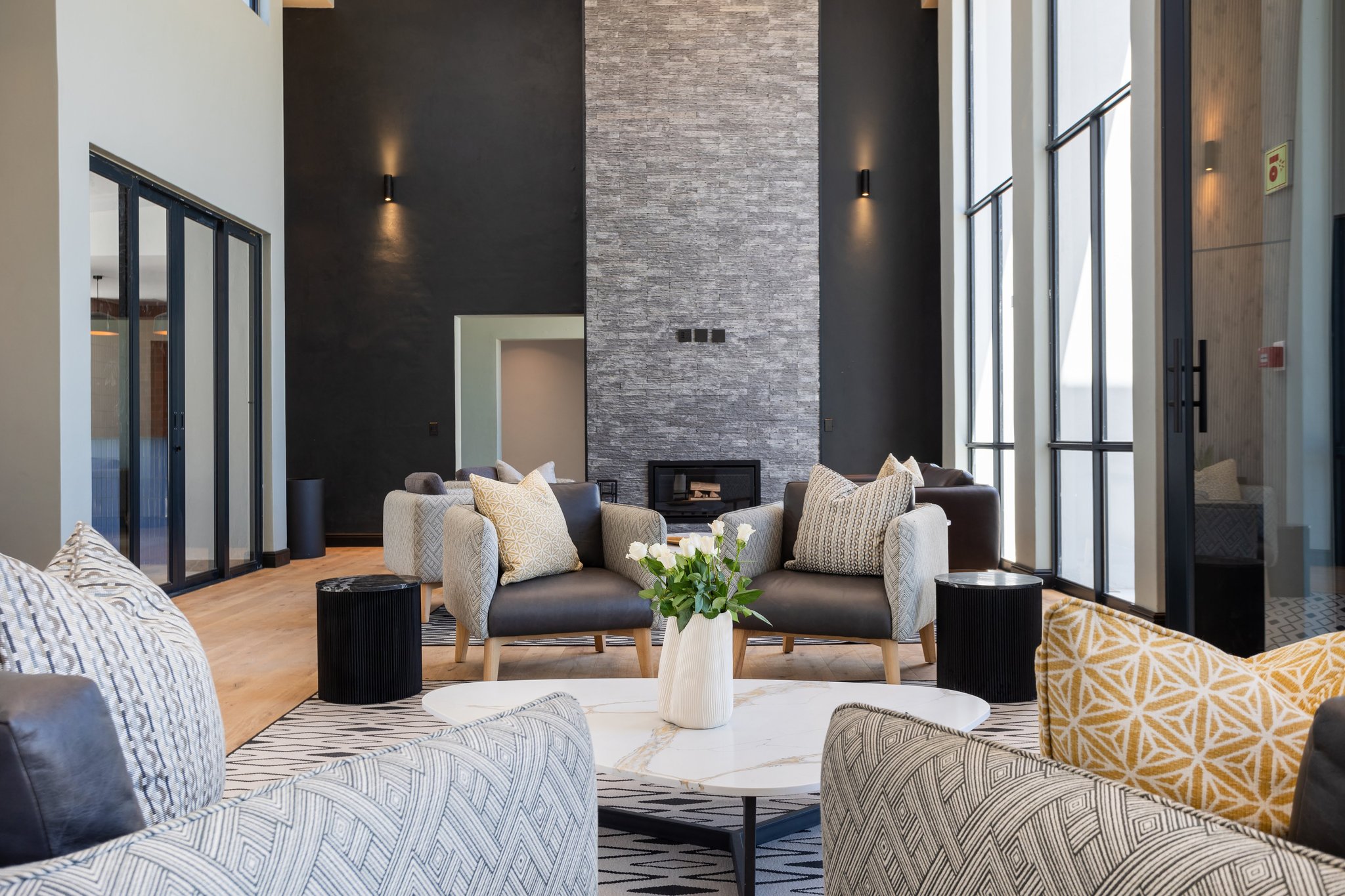 Hotel_Reception_lobby_(4)_S