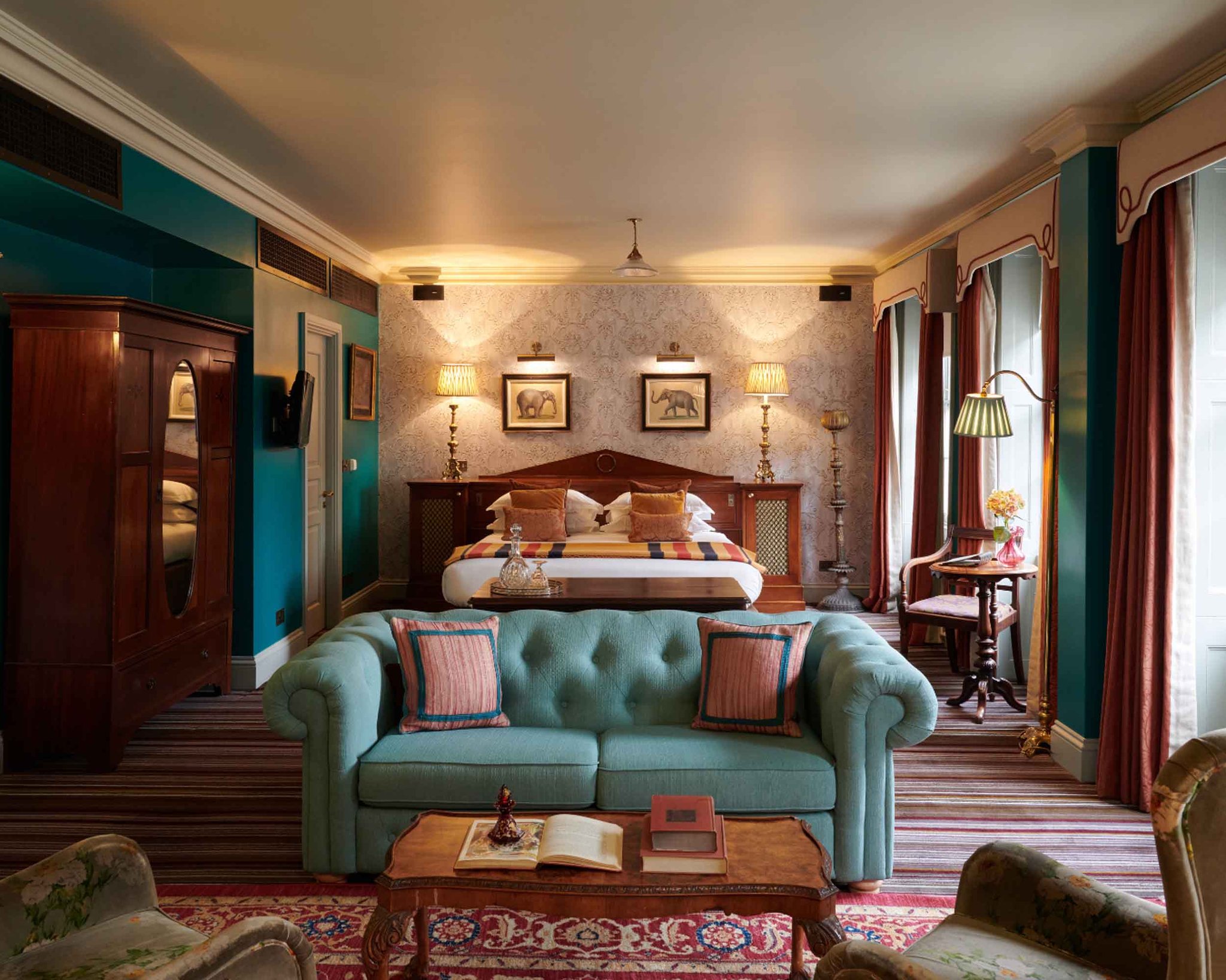 Vsxhtpz5EUuiDZRXXWDyVw_suite_S