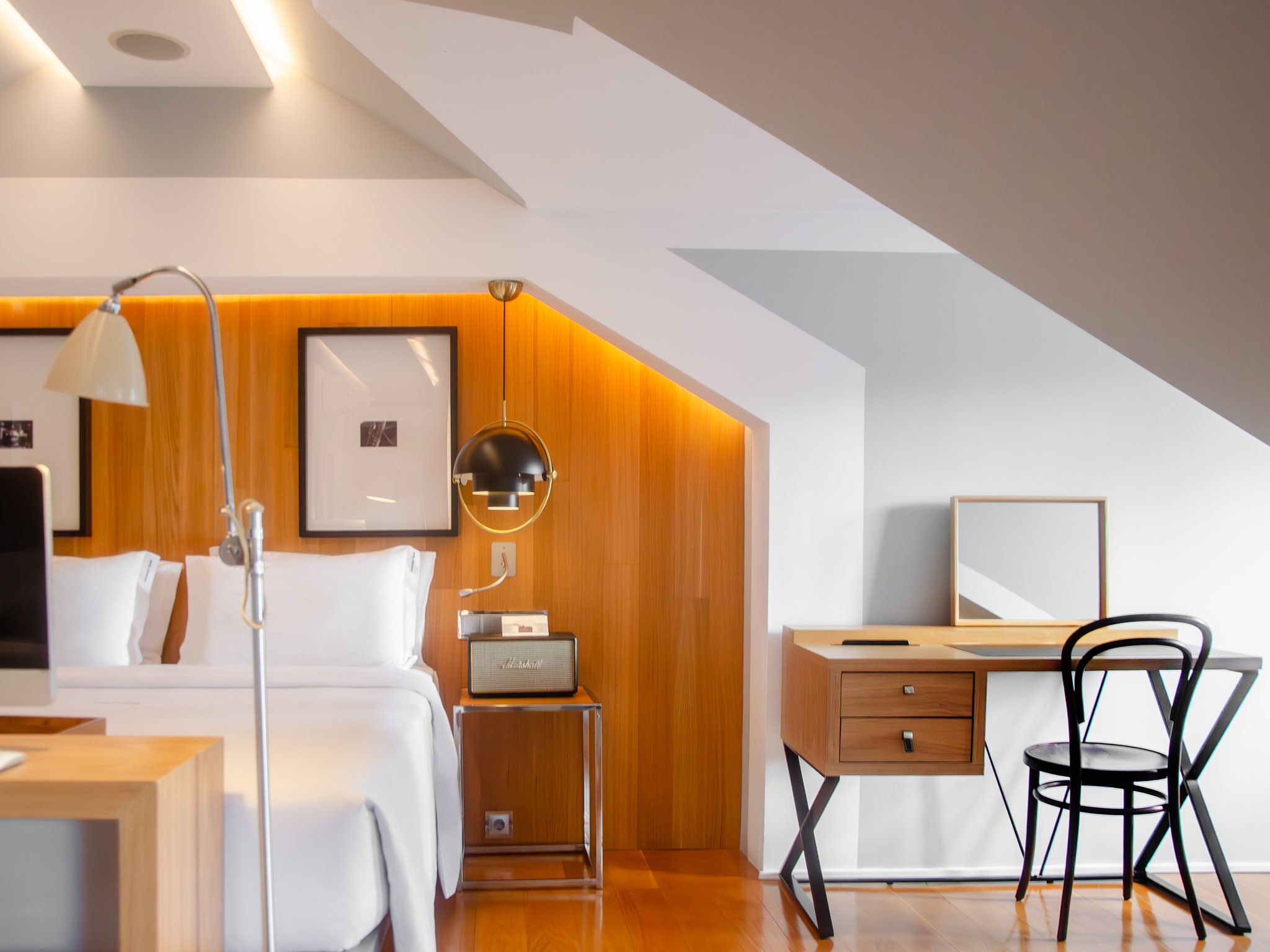 Suite_Castle_View_(9)_S