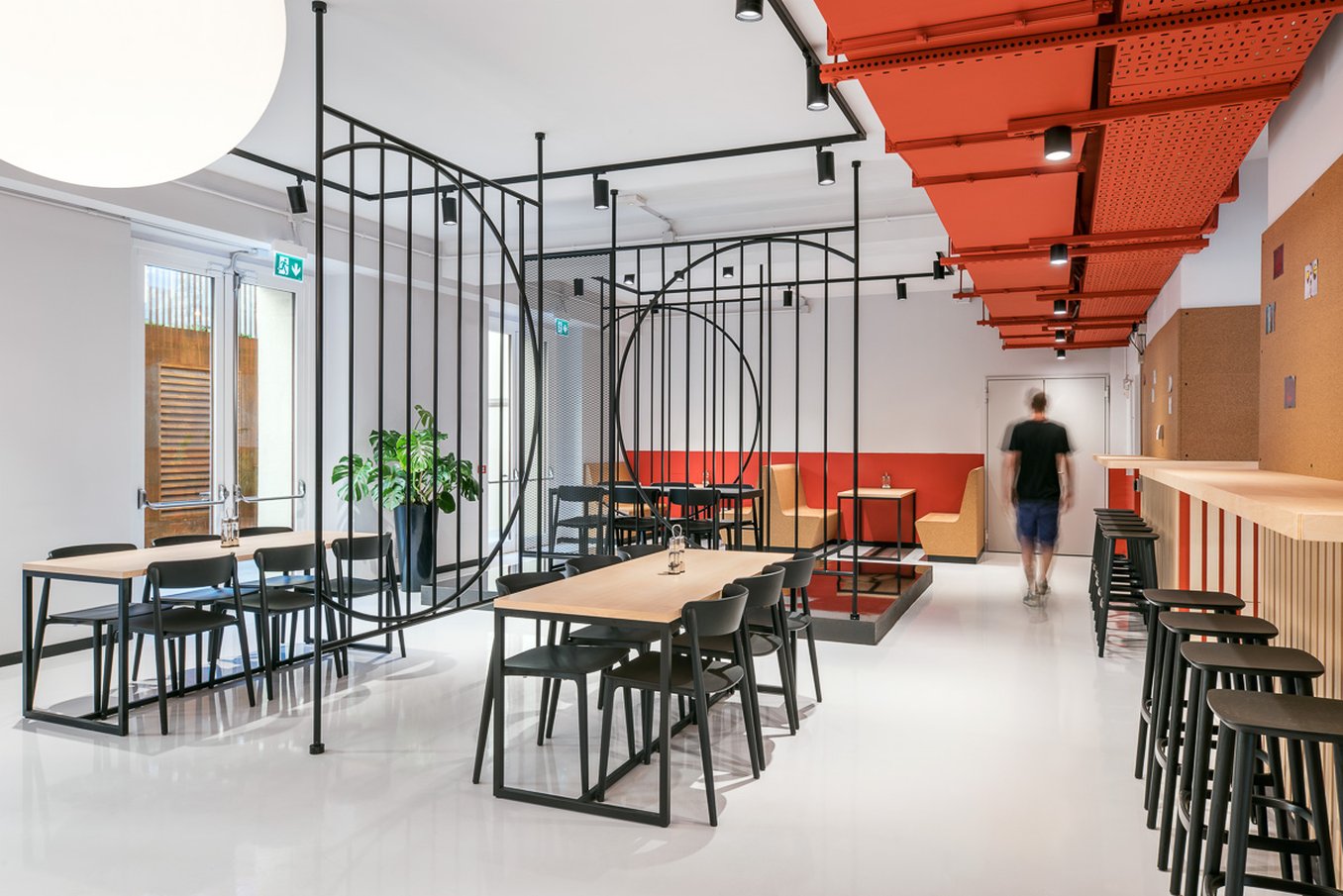 Communal_Kitchen_2_S