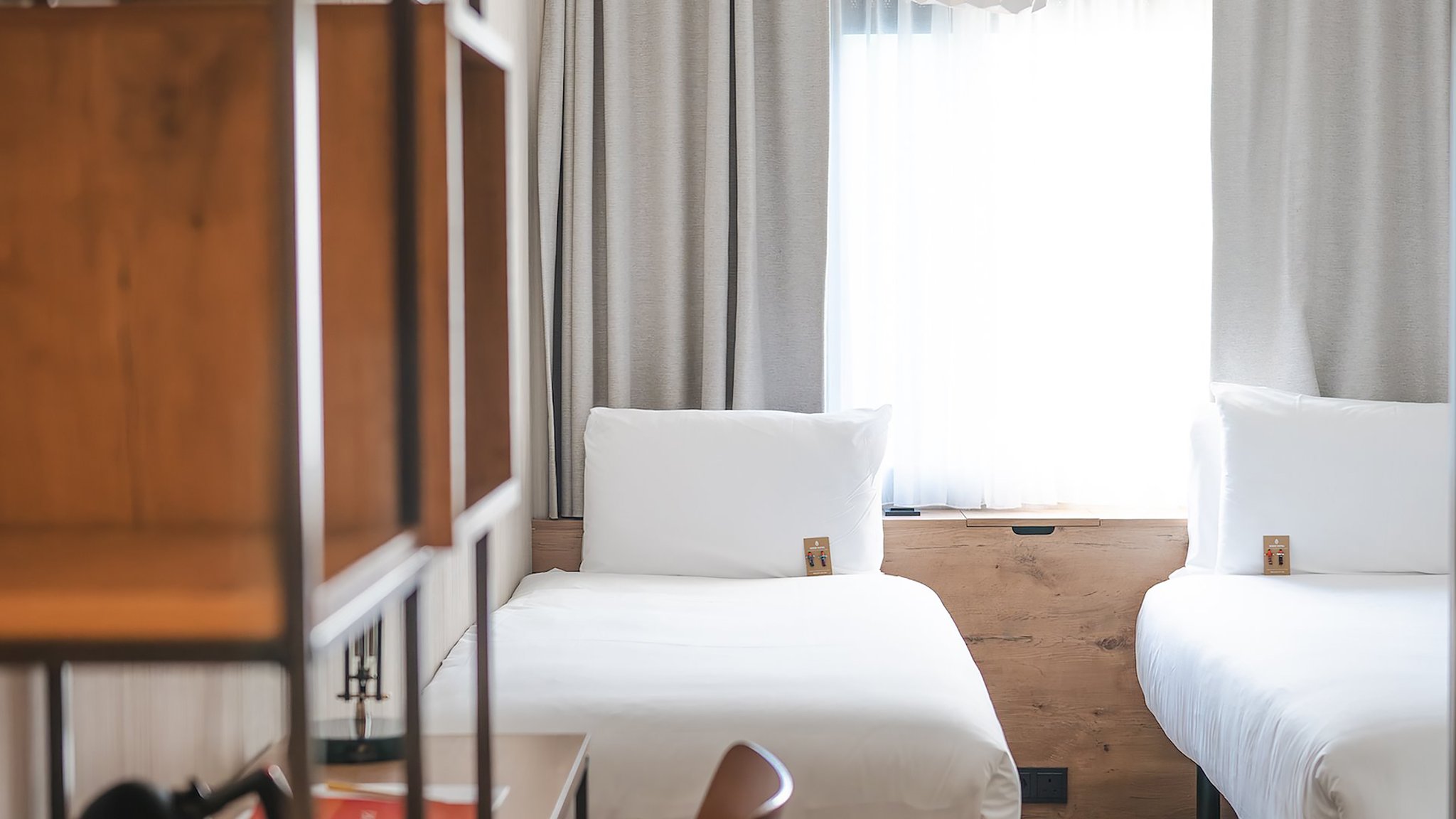 Good_Twin_Water-Good_Twin_Dockside2_S