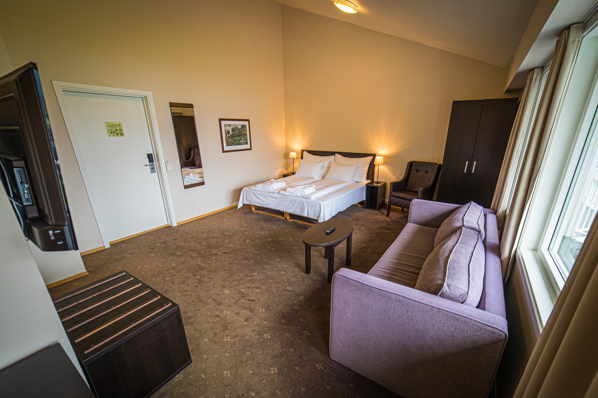 Business_Rom_312-3_S